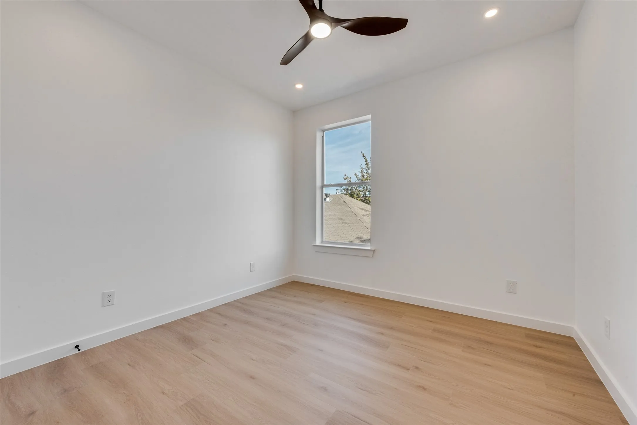 Duplex For Sale in Dallas County , 632-634 Melba Street, Dallas, Texas 75208, 6 Bedroom, 6 Bathroom, 4 Garage spaces, 0 Sqft, built in 2024, mls#21280696, Real Estate Agent in Dallas, Homes For Sale in Dallas county, Homes For Sale in Dallas, Realtor in Dallas Texas, Real Estate Brokerage Independent Realty Texas, Luminita Cordes Realtor