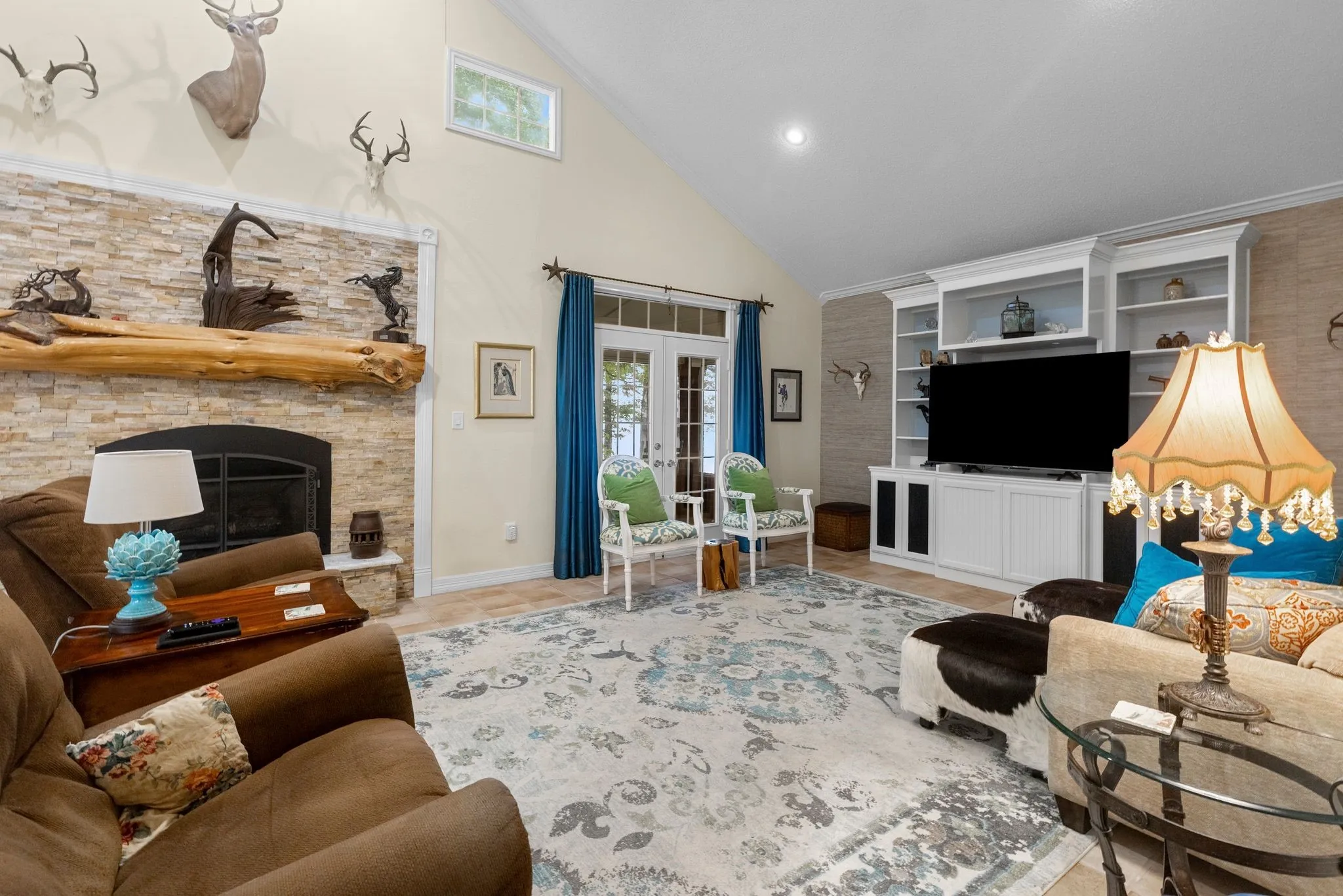 Single Family Residence For Sale in Rains County , 1185 Rs County Road 3503, Emory, Texas 75440, 3 Bedrooms, 3 Bathrooms, 4 Garage spaces, 2,766 Sqft, built in 1997, Price $998,000, mls#21280451, Real Estate Agent in Emory, Homes For Sale in Rains county, Homes For Sale in Emory, Realtor in Emory Texas, Real Estate Brokerage Independent Realty Texas, Luminita Cordes Realtor