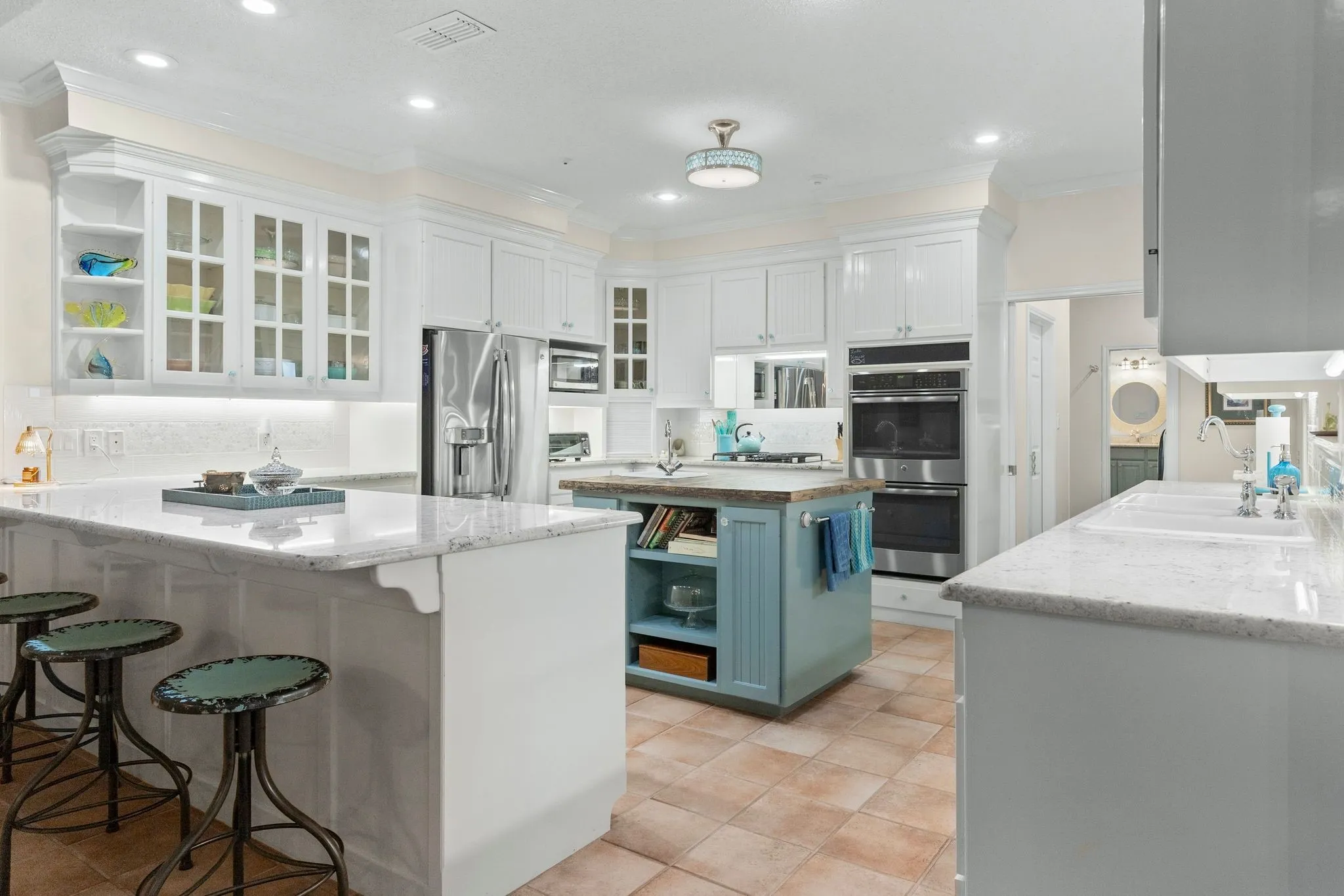 Single Family Residence For Sale in Rains County , 1185 Rs County Road 3503, Emory, Texas 75440, 3 Bedrooms, 3 Bathrooms, 4 Garage spaces, 2,766 Sqft, built in 1997, Price $998,000, mls#21280451, Real Estate Agent in Emory, Homes For Sale in Rains county, Homes For Sale in Emory, Realtor in Emory Texas, Real Estate Brokerage Independent Realty Texas, Luminita Cordes Realtor
