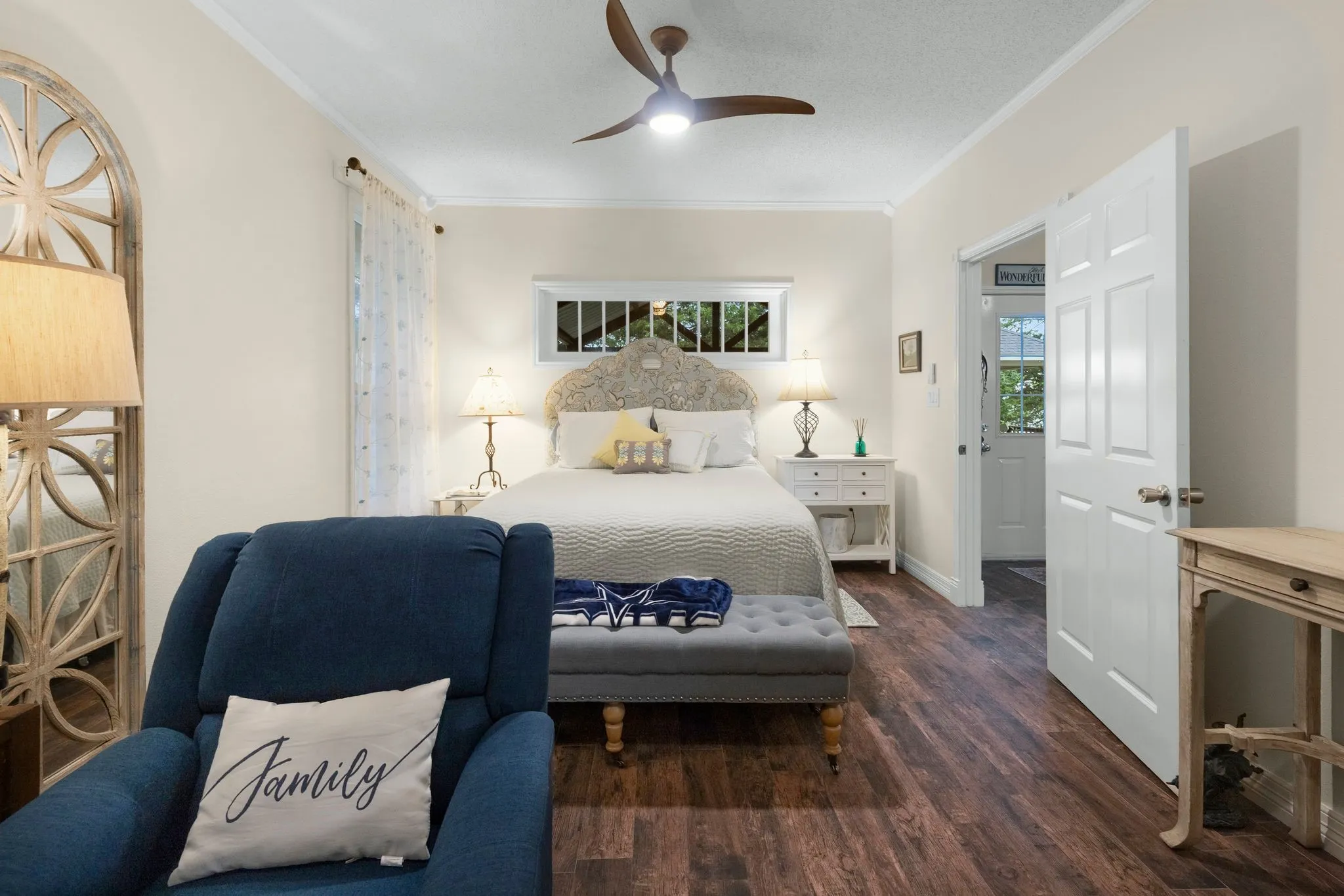 Single Family Residence For Sale in Rains County , 1185 Rs County Road 3503, Emory, Texas 75440, 3 Bedrooms, 3 Bathrooms, 4 Garage spaces, 2,766 Sqft, built in 1997, Price $998,000, mls#21280451, Real Estate Agent in Emory, Homes For Sale in Rains county, Homes For Sale in Emory, Realtor in Emory Texas, Real Estate Brokerage Independent Realty Texas, Luminita Cordes Realtor