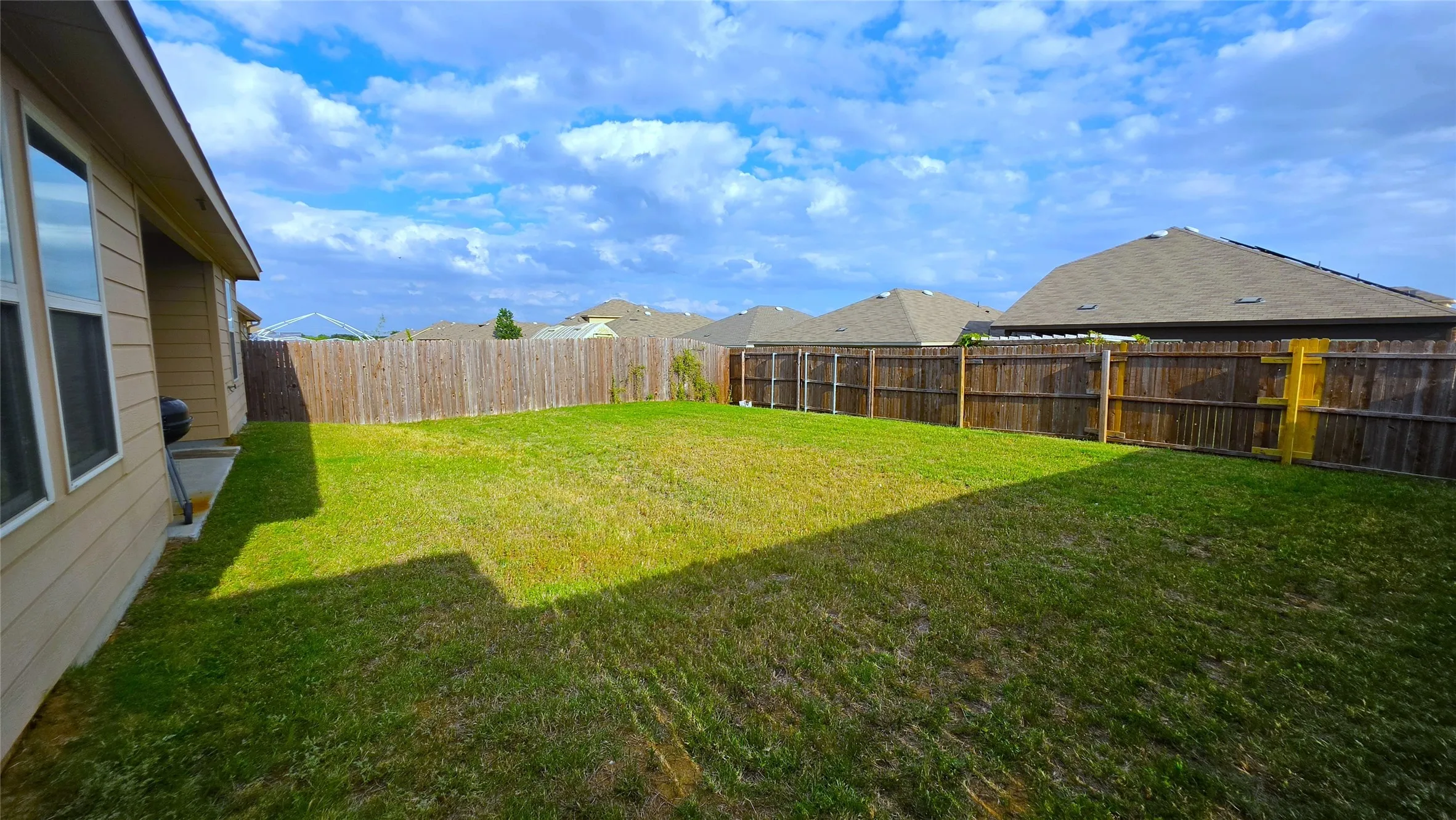 Single Family Residence For Rent in Denton County , 409 Samuel Street, Denton, Texas 76207, 4 Bedroom, 2 Bathroom, 2 Garage spaces, 1,779 Sqft, built in 2020, mls#21280698, Real Estate Agent in Denton, Homes For Rent in Denton county, Homes For Rent in Denton, Realtor in Denton Texas, Real Estate Brokerage Independent Realty Texas, Luminita Cordes Realtor