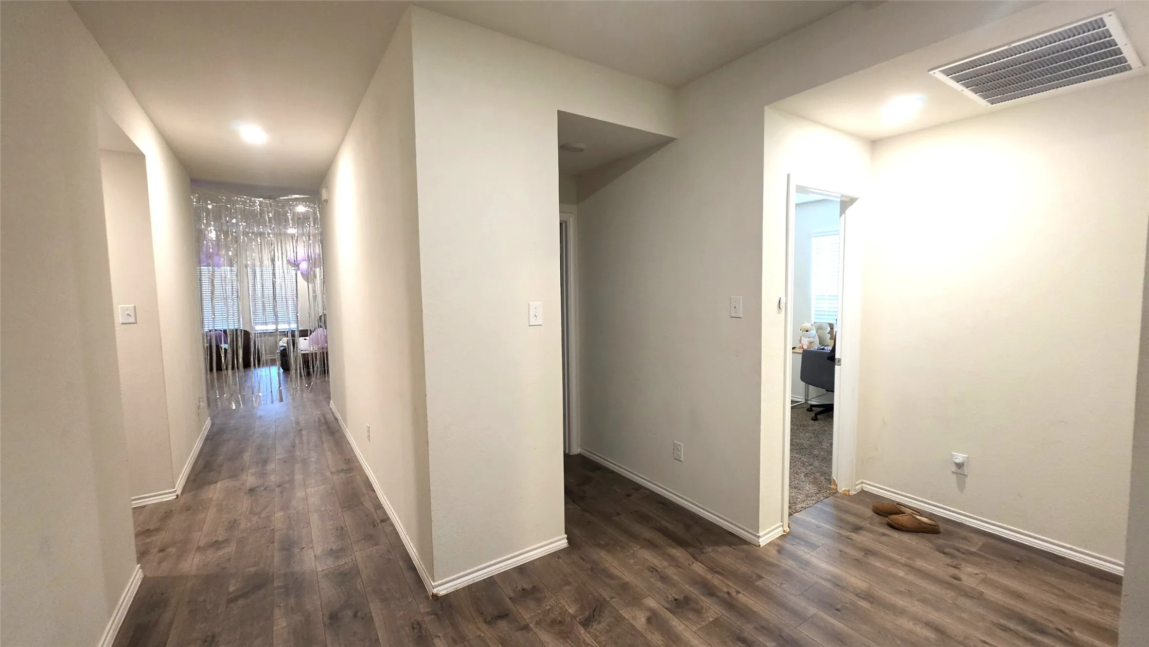 Single Family Residence For Rent in Denton County , 409 Samuel Street, Denton, Texas 76207, 4 Bedroom, 2 Bathroom, 2 Garage spaces, 1,779 Sqft, built in 2020, mls#21280698, Real Estate Agent in Denton, Homes For Rent in Denton county, Homes For Rent in Denton, Realtor in Denton Texas, Real Estate Brokerage Independent Realty Texas, Luminita Cordes Realtor