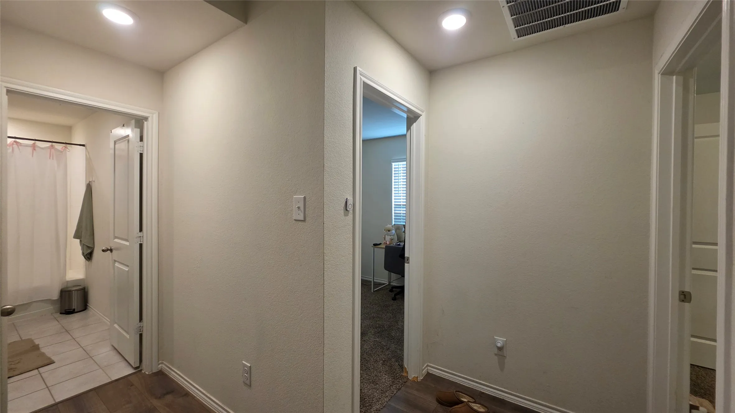 Single Family Residence For Rent in Denton County , 409 Samuel Street, Denton, Texas 76207, 4 Bedroom, 2 Bathroom, 2 Garage spaces, 1,779 Sqft, built in 2020, mls#21280698, Real Estate Agent in Denton, Homes For Rent in Denton county, Homes For Rent in Denton, Realtor in Denton Texas, Real Estate Brokerage Independent Realty Texas, Luminita Cordes Realtor