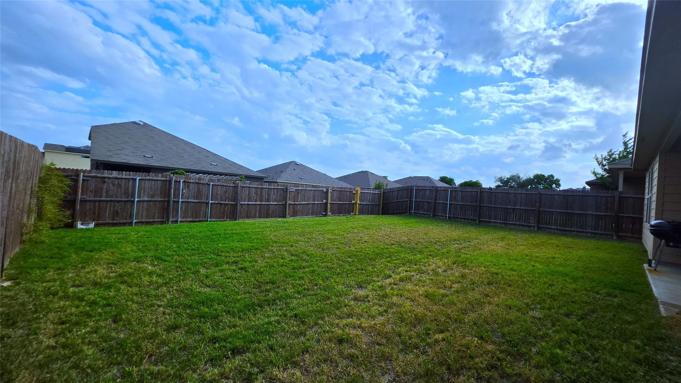 Single Family Residence For Rent in Denton County , 409 Samuel Street, Denton, Texas 76207, 4 Bedroom, 2 Bathroom, 2 Garage spaces, 1,779 Sqft, built in 2020, mls#21280698, Real Estate Agent in Denton, Homes For Rent in Denton county, Homes For Rent in Denton, Realtor in Denton Texas, Real Estate Brokerage Independent Realty Texas, Luminita Cordes Realtor