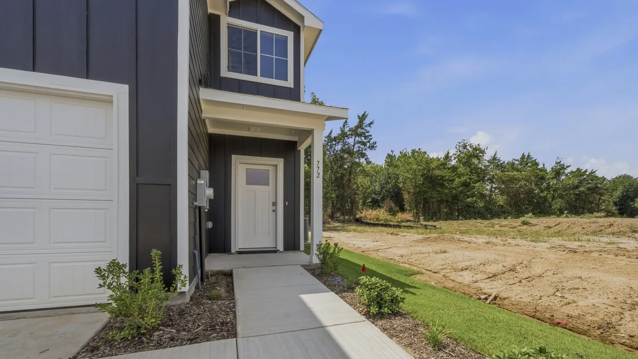 Townhouse For Sale in Hopkins County , 772 Stonewood Drive, Sulphur Springs, Texas 75482, 3 Bedroom, 3 Bathroom, 1 Garage spaces, 1,495 Sqft, built in 2026, mls#21280723, Real Estate Agent in Sulphur Springs, Homes For Sale in Hopkins county, Homes For Sale in Sulphur Springs, Realtor in Sulphur Springs Texas, Real Estate Brokerage Independent Realty Texas, Luminita Cordes Realtor