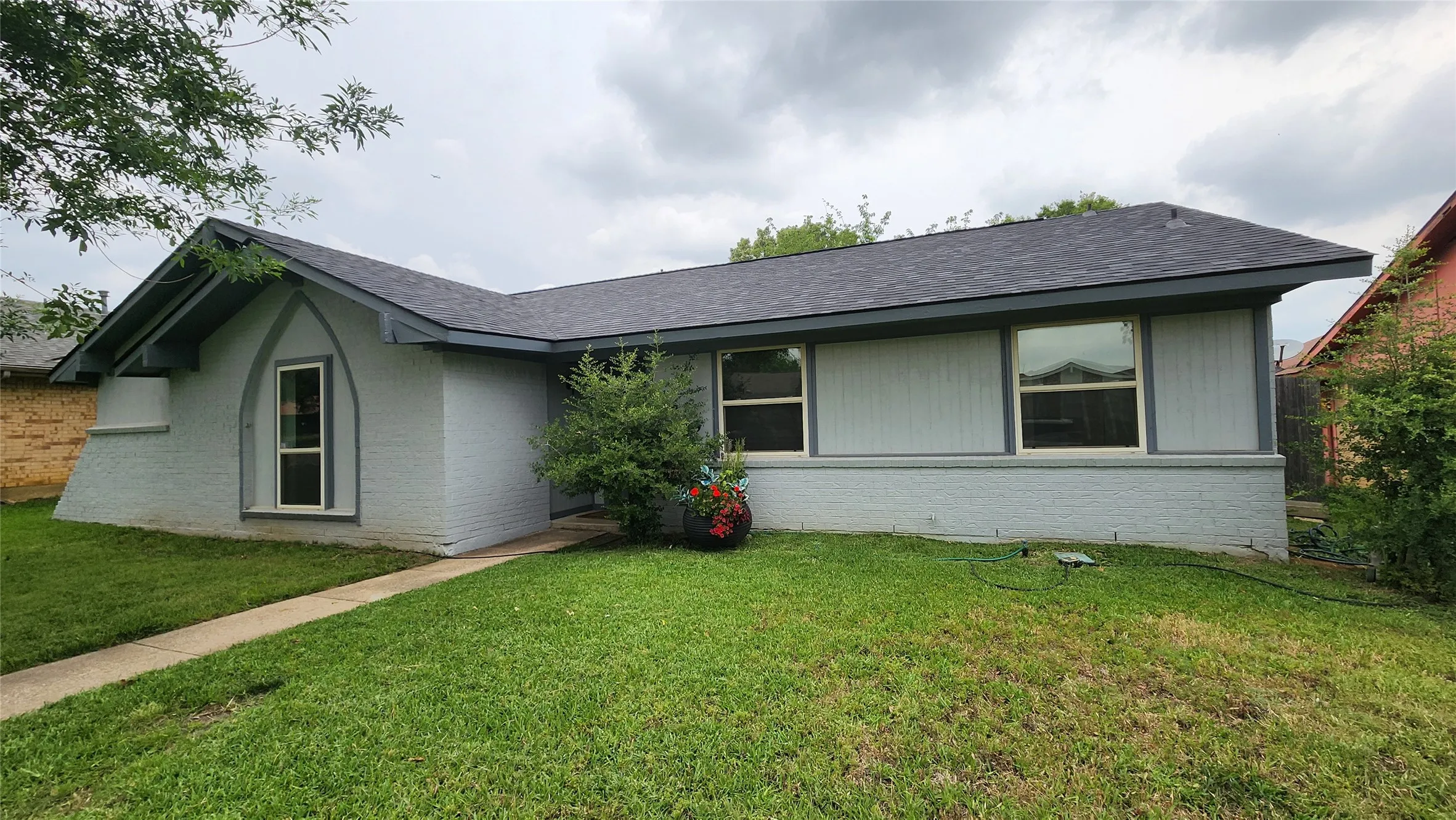 Single Family Residence For Rent in Denton County , 1619 Glenhill Lane, Lewisville, Texas 75077, 3 Bedrooms, 2 Bathrooms, Garage spaces, 2,229 Sqft, built in 1973, Price $2,500, mls#21280728, Real Estate Agent in Lewisville, Homes For Rent in Denton county, Homes For Rent in Lewisville, Realtor in Lewisville Texas, Real Estate Brokerage Independent Realty Texas, Luminita Cordes Realtor