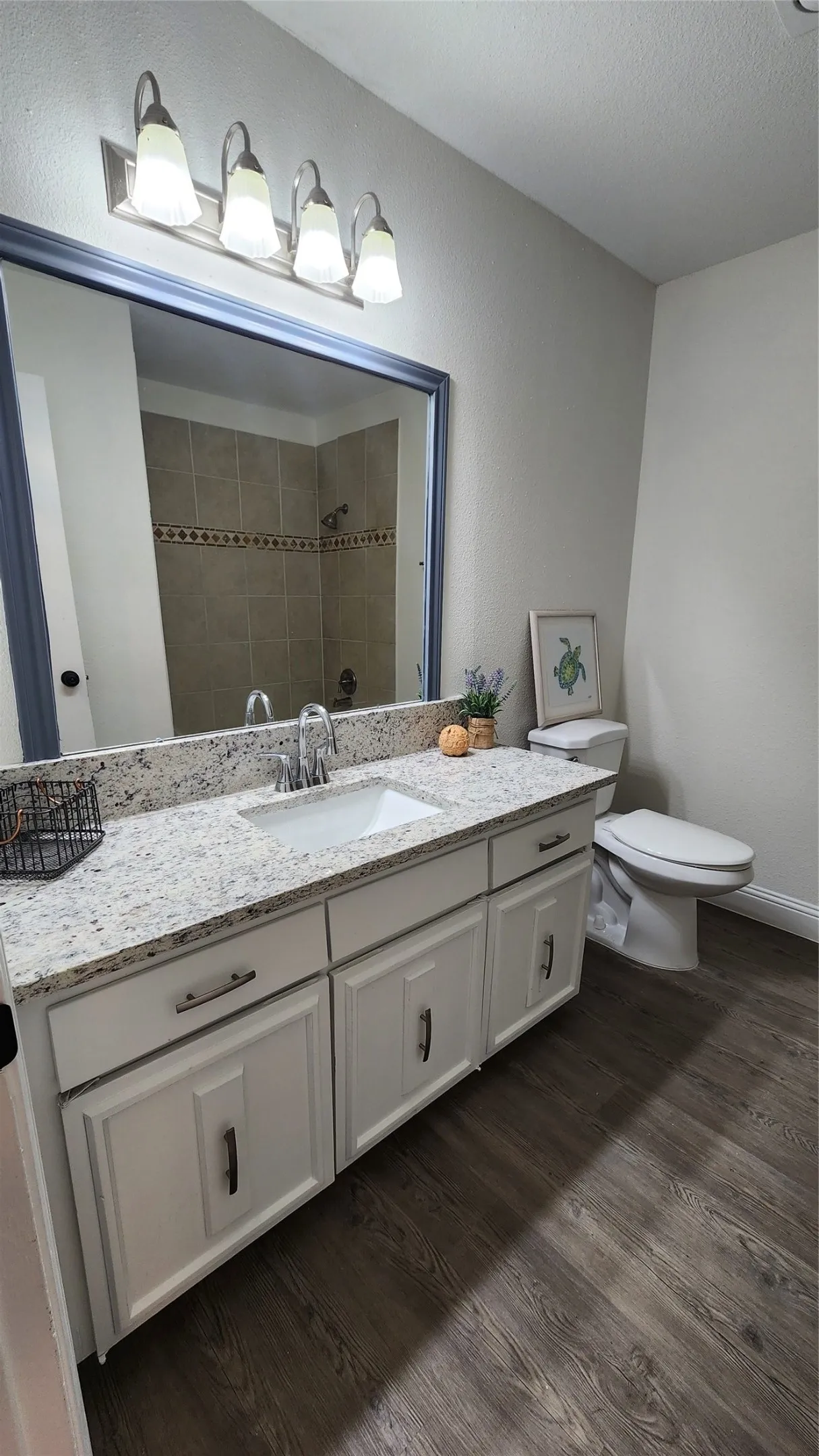 Single Family Residence For Rent in Denton County , 1619 Glenhill Lane, Lewisville, Texas 75077, 3 Bedrooms, 2 Bathrooms, Garage spaces, 2,229 Sqft, built in 1973, Price $2,500, mls#21280728, Real Estate Agent in Lewisville, Homes For Rent in Denton county, Homes For Rent in Lewisville, Realtor in Lewisville Texas, Real Estate Brokerage Independent Realty Texas, Luminita Cordes Realtor
