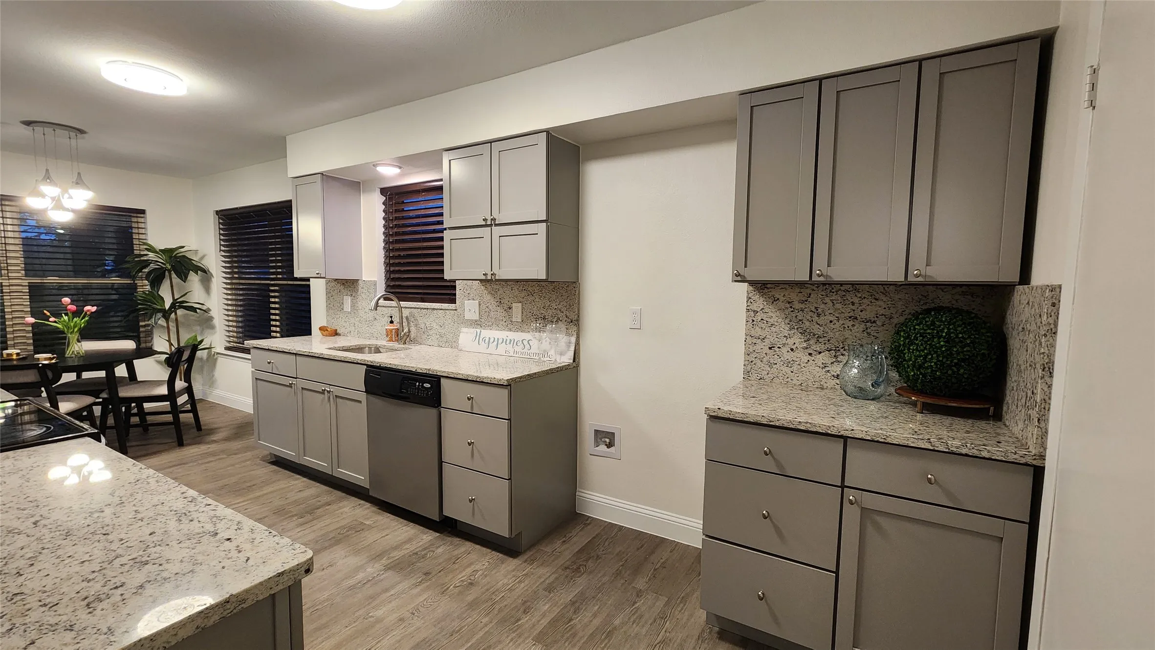 Single Family Residence For Rent in Denton County , 1619 Glenhill Lane, Lewisville, Texas 75077, 3 Bedrooms, 2 Bathrooms, Garage spaces, 2,229 Sqft, built in 1973, Price $2,500, mls#21280728, Real Estate Agent in Lewisville, Homes For Rent in Denton county, Homes For Rent in Lewisville, Realtor in Lewisville Texas, Real Estate Brokerage Independent Realty Texas, Luminita Cordes Realtor