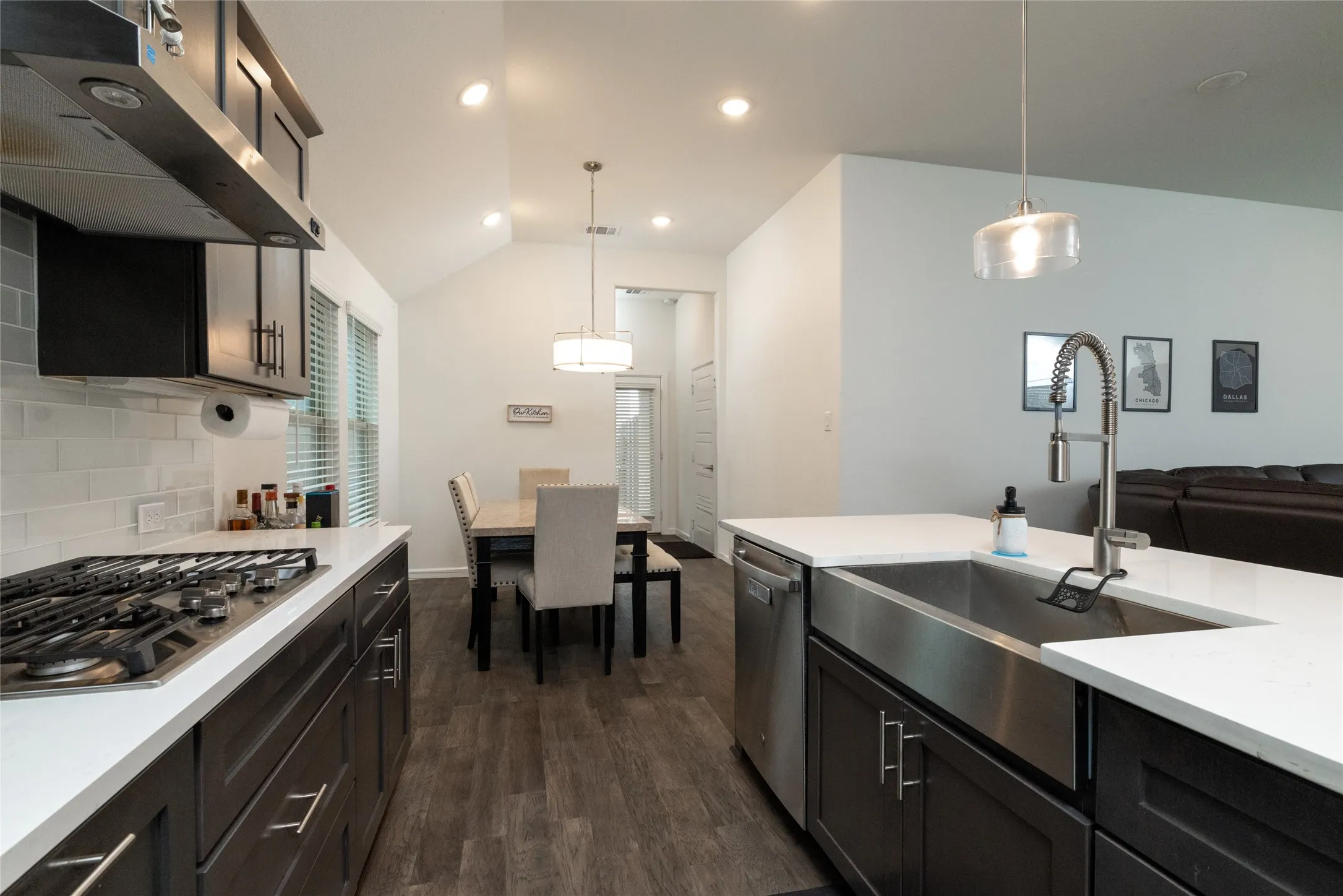 Single Family Residence For Sale in Tarrant County , 12329 Hulson Trail, Fort Worth, Texas 76052, 3 Bedrooms, 2 Bathrooms, 2 Garage spaces, 1,888 Sqft, built in 2021, Price $360,000, mls#21280505, Real Estate Agent in Fort Worth, Homes For Sale in Tarrant county, Homes For Sale in Fort Worth, Realtor in Fort Worth Texas, Real Estate Brokerage Independent Realty Texas, Luminita Cordes Realtor