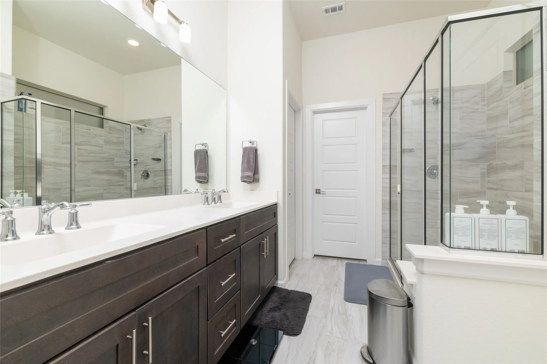 Single Family Residence For Sale in Tarrant County , 12329 Hulson Trail, Fort Worth, Texas 76052, 3 Bedrooms, 2 Bathrooms, 2 Garage spaces, 1,888 Sqft, built in 2021, Price $360,000, mls#21280505, Real Estate Agent in Fort Worth, Homes For Sale in Tarrant county, Homes For Sale in Fort Worth, Realtor in Fort Worth Texas, Real Estate Brokerage Independent Realty Texas, Luminita Cordes Realtor