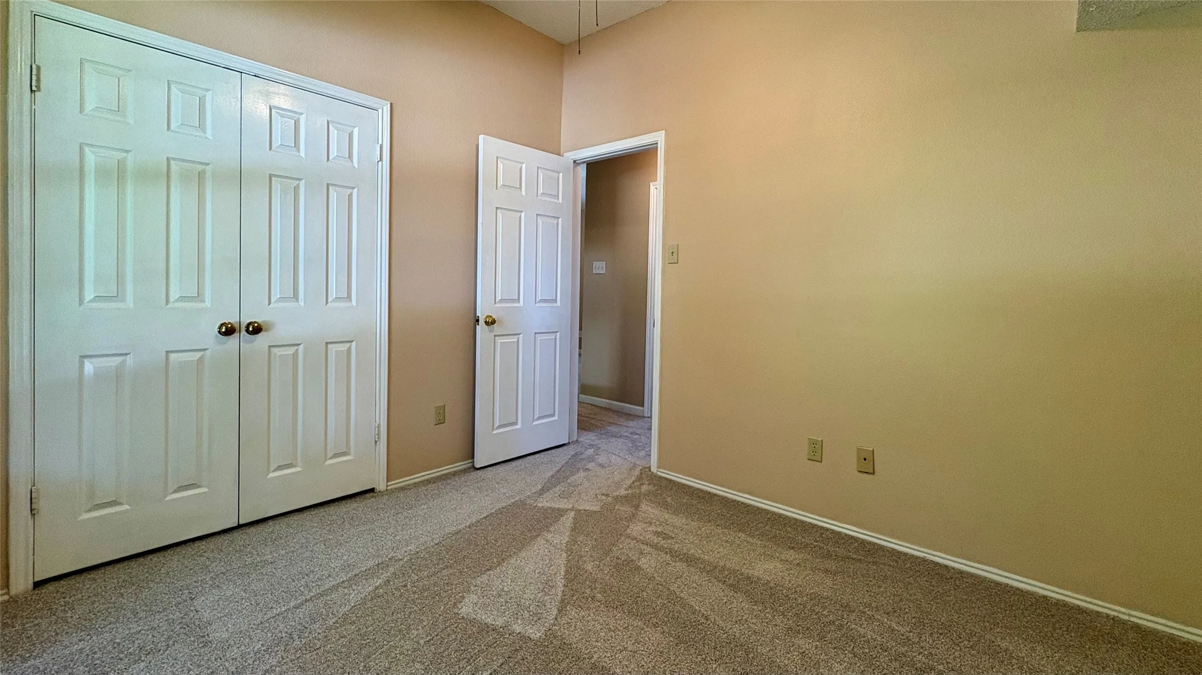 Single Family Residence For Sale in Collin County , 805 Fall Drive, Allen, Texas 75002, 4 Bedroom, 3 Bathroom, 2 Garage spaces, 2,779 Sqft, built in 1987, mls#21278660, Real Estate Agent in Allen, Homes For Sale in Collin county, Homes For Sale in Allen, Realtor in Allen Texas, Real Estate Brokerage Independent Realty Texas, Luminita Cordes Realtor