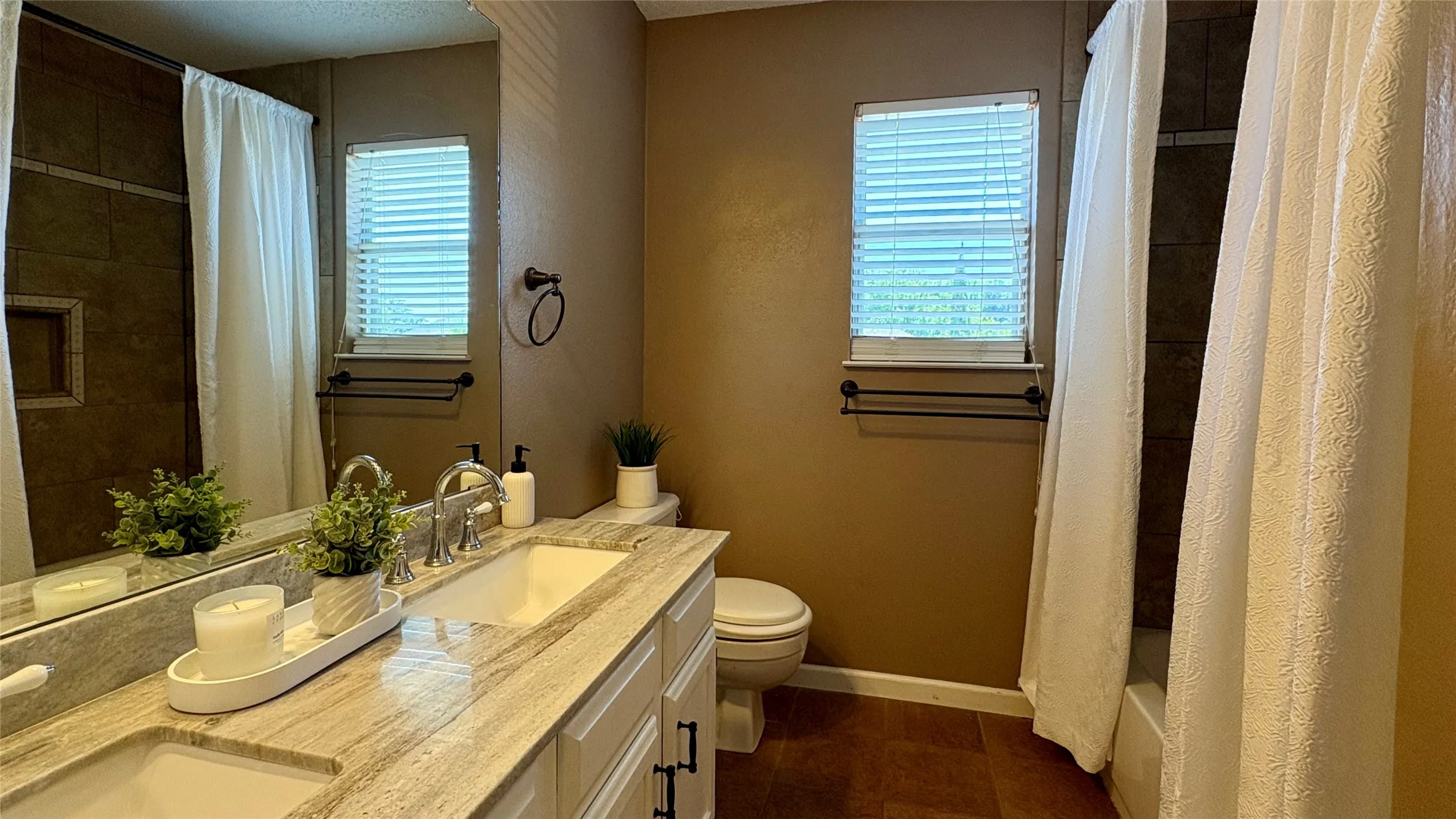 Upstairs Bathrom