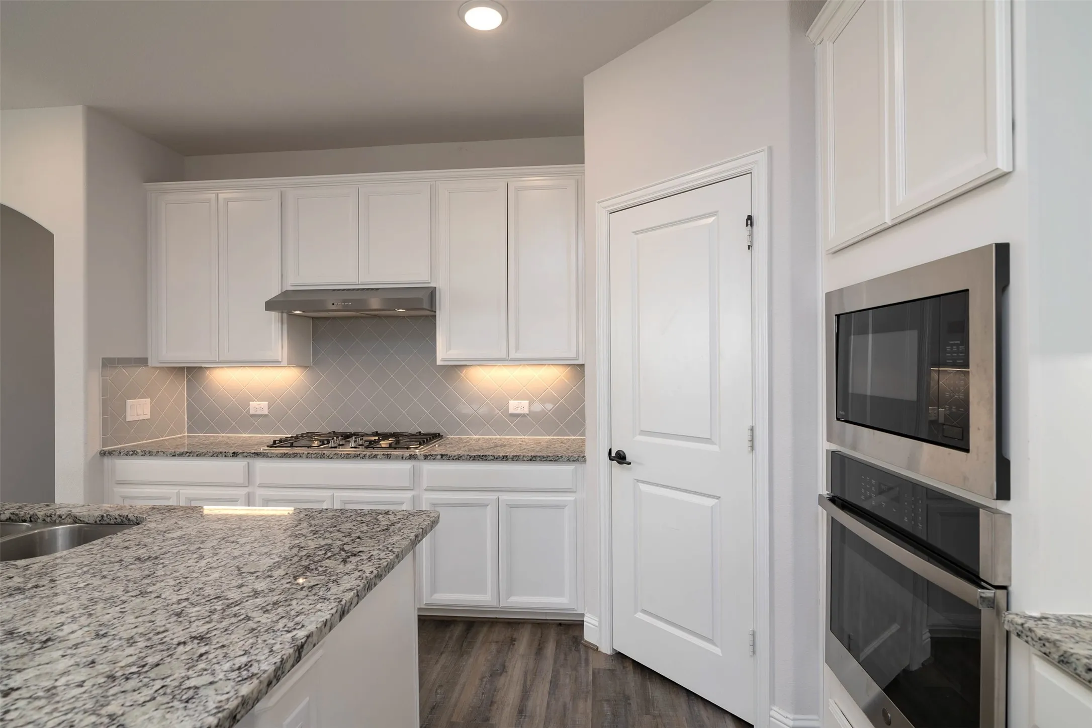 Single Family Residence For Rent in Denton County , 4532 Westminster Avenue, Celina, Texas 76227, 4 Bedroom, 4 Bathroom, 3 Garage spaces, 2,558 Sqft, built in 2020, Price $2,895, mls#21280748, Real Estate Agent in Celina, Homes For Rent in Denton county, Homes For Rent in Celina, Realtor in Celina Texas, Real Estate Brokerage Independent Realty Texas, Luminita Cordes Realtor