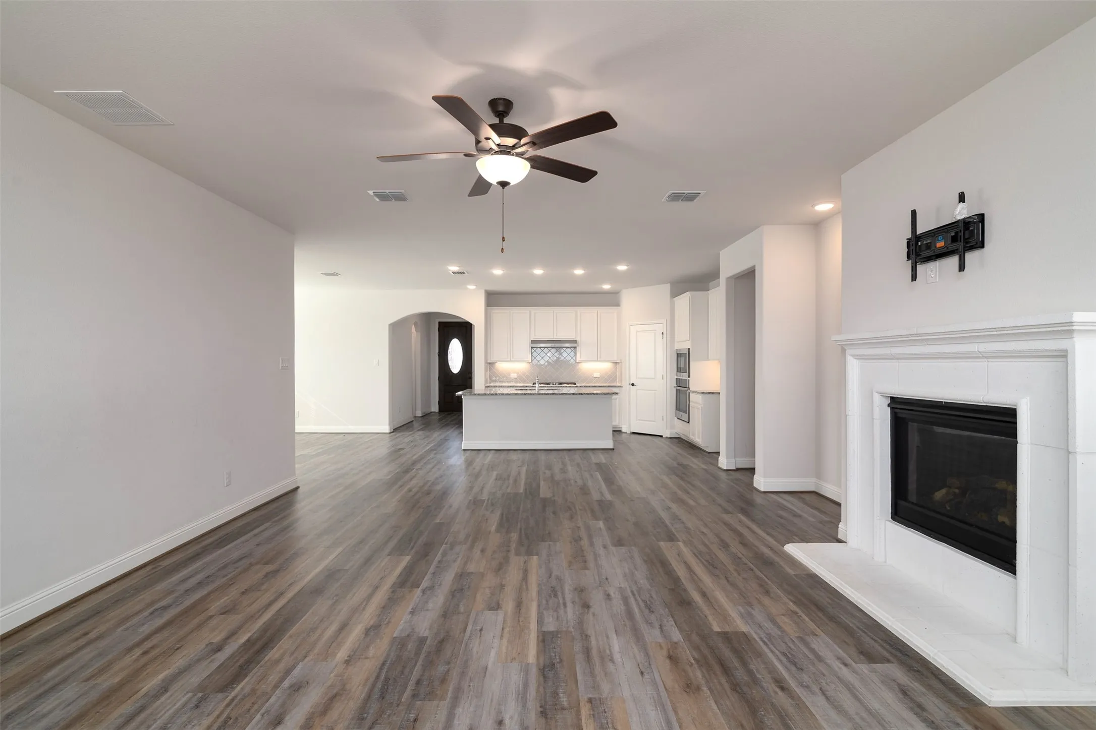 Single Family Residence For Rent in Denton County , 4532 Westminster Avenue, Celina, Texas 76227, 4 Bedroom, 4 Bathroom, 3 Garage spaces, 2,558 Sqft, built in 2020, Price $2,895, mls#21280748, Real Estate Agent in Celina, Homes For Rent in Denton county, Homes For Rent in Celina, Realtor in Celina Texas, Real Estate Brokerage Independent Realty Texas, Luminita Cordes Realtor