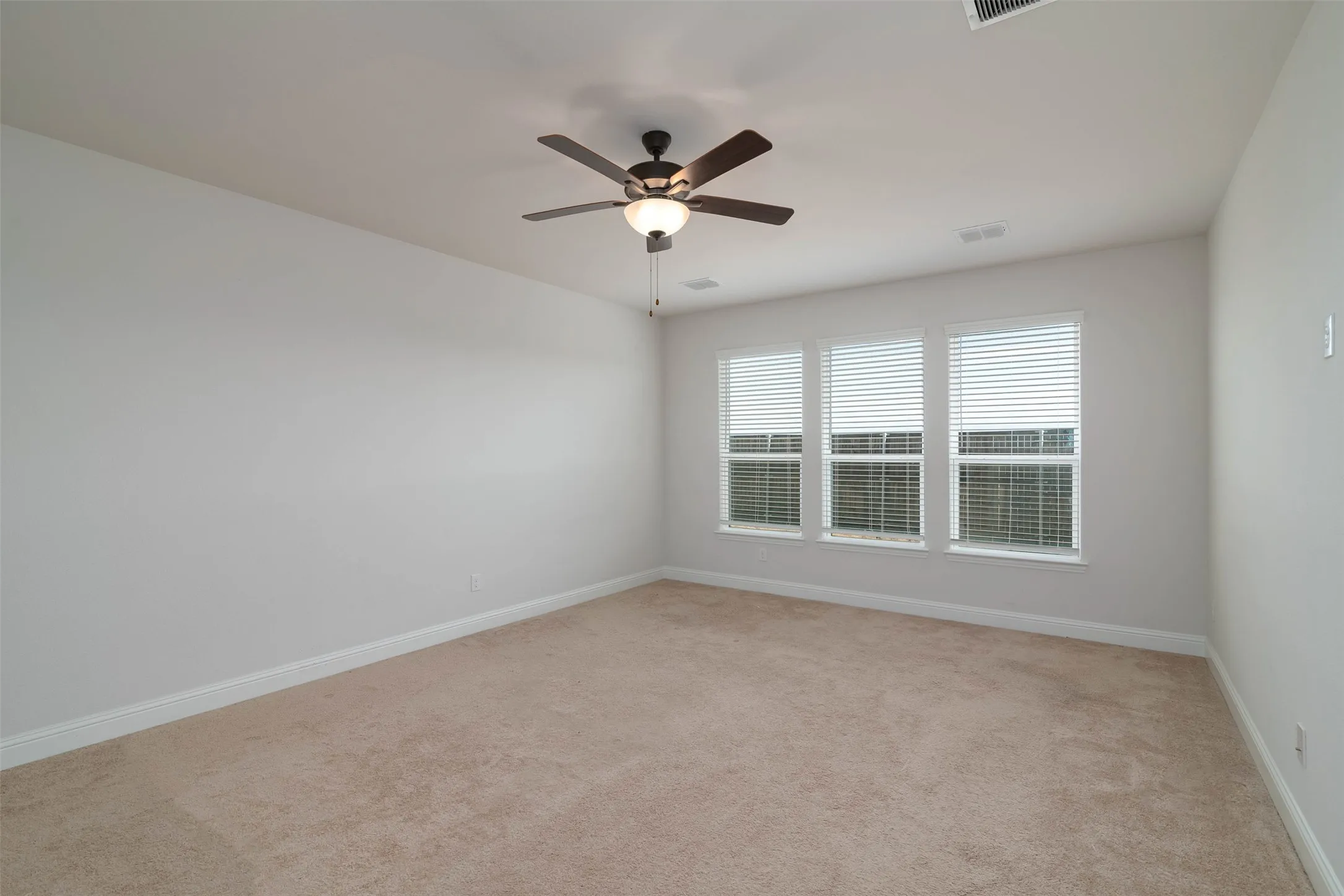 Single Family Residence For Rent in Denton County , 4532 Westminster Avenue, Celina, Texas 76227, 4 Bedroom, 4 Bathroom, 3 Garage spaces, 2,558 Sqft, built in 2020, Price $2,895, mls#21280748, Real Estate Agent in Celina, Homes For Rent in Denton county, Homes For Rent in Celina, Realtor in Celina Texas, Real Estate Brokerage Independent Realty Texas, Luminita Cordes Realtor