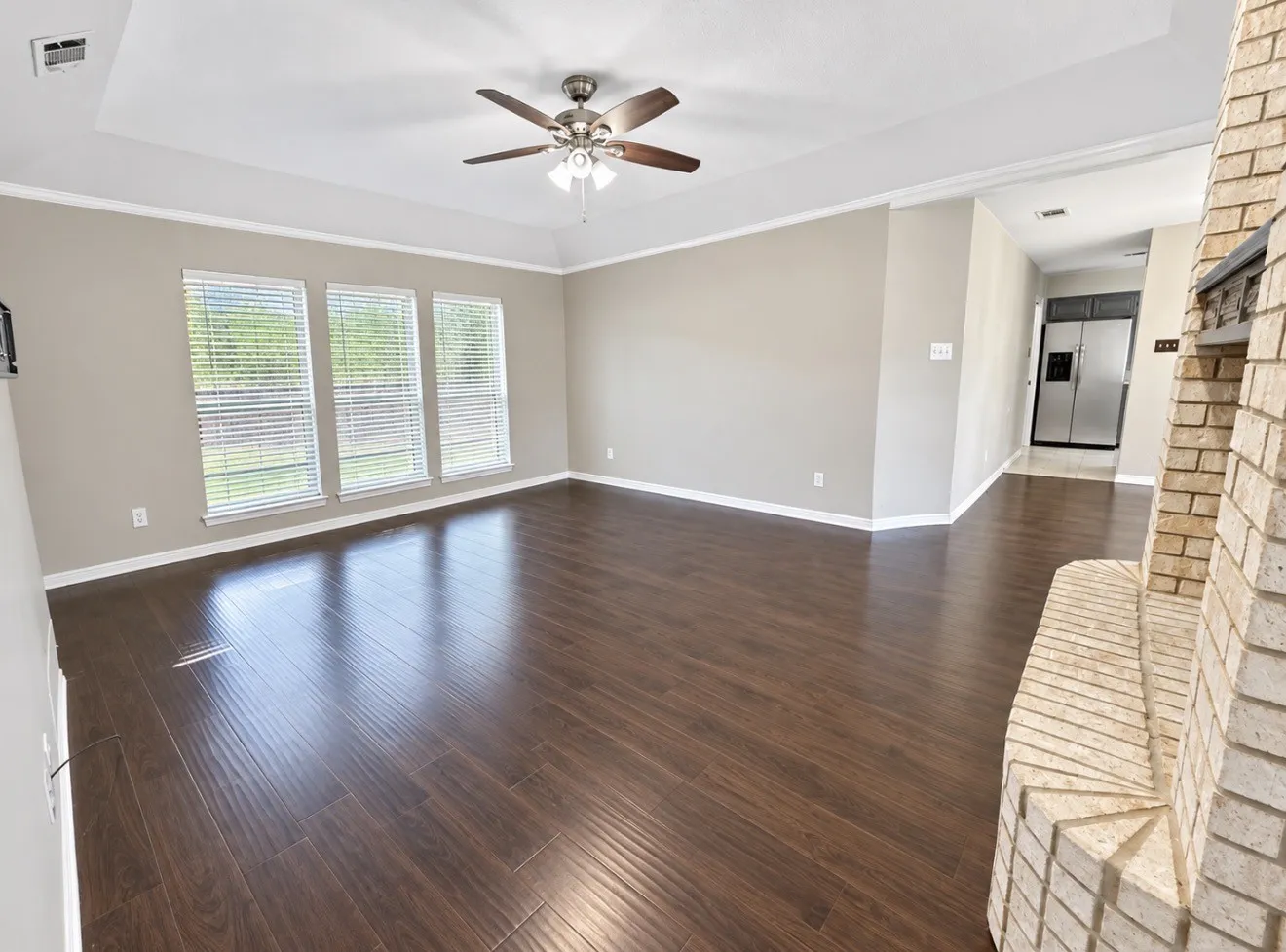 Single Family Residence For Rent in Tarrant County , 2 Hastings Court, Mansfield, Texas 76063, 3 Bedroom, 2 Bathroom, 2 Garage spaces, 1,440 Sqft, built in 1991, mls#21266648, Real Estate Agent in Mansfield, Homes For Rent in Tarrant county, Homes For Rent in Mansfield, Realtor in Mansfield Texas, Real Estate Brokerage Independent Realty Texas, Luminita Cordes Realtor