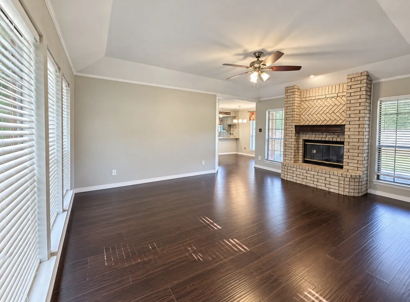 Single Family Residence For Rent in Tarrant County , 2 Hastings Court, Mansfield, Texas 76063, 3 Bedroom, 2 Bathroom, 2 Garage spaces, 1,440 Sqft, built in 1991, mls#21266648, Real Estate Agent in Mansfield, Homes For Rent in Tarrant county, Homes For Rent in Mansfield, Realtor in Mansfield Texas, Real Estate Brokerage Independent Realty Texas, Luminita Cordes Realtor