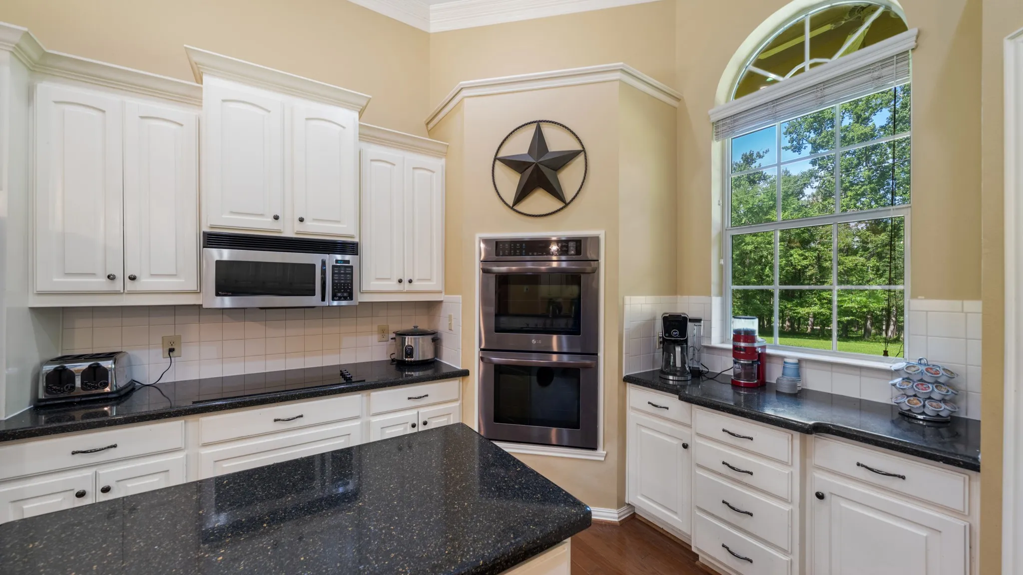 Single Family Residence For Sale in Van Zandt County , 875 Arnold Paul Road, Canton, Texas 75103, 4 Bedroom, 3 Bathroom, 3 Garage spaces, 2,706 Sqft, built in 2004, mls#21274181, Real Estate Agent in Canton, Homes For Sale in Van Zandt county, Homes For Sale in Canton, Realtor in Canton Texas, Real Estate Brokerage Independent Realty Texas, Luminita Cordes Realtor