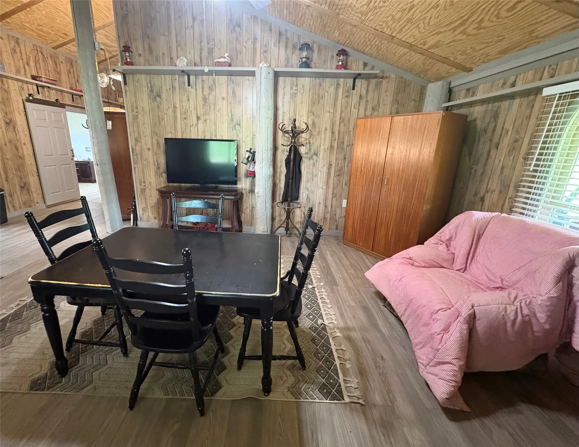 Single Family Residence For Sale in Hopkins County , 2212 County Road 4128, Cumby, Texas 75433, 2 Bedrooms, 1 Bathroom, Garage spaces, 1,394 Sqft, built in 2023, Price $775,000, mls#21272183, Real Estate Agent in Cumby, Homes For Sale in Hopkins county, Homes For Sale in Cumby, Realtor in Cumby Texas, Real Estate Brokerage Independent Realty Texas, Luminita Cordes Realtor