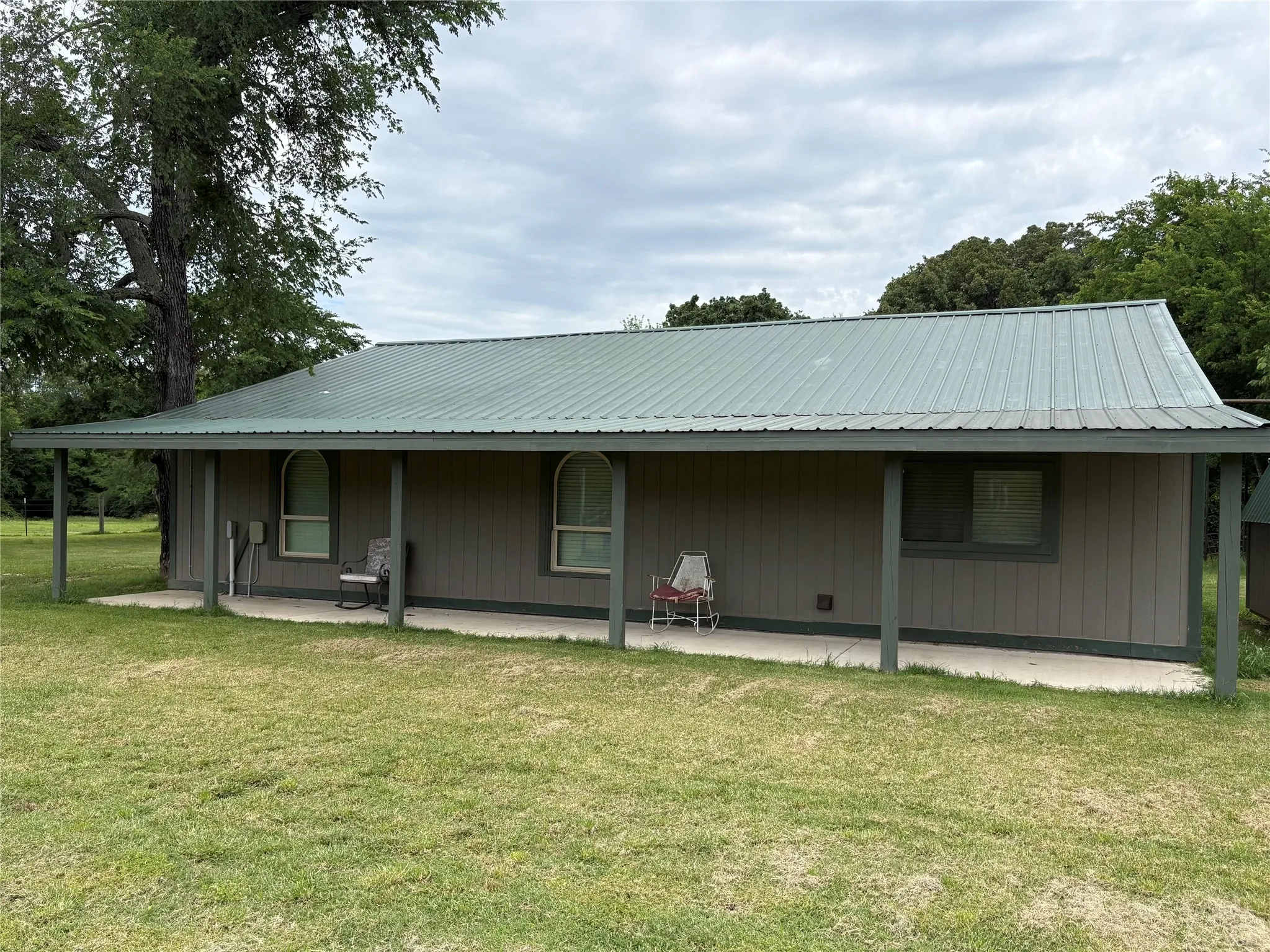 Single Family Residence For Sale in Hopkins County , 2212 County Road 4128, Cumby, Texas 75433, 2 Bedrooms, 1 Bathroom, Garage spaces, 1,394 Sqft, built in 2023, Price $775,000, mls#21272183, Real Estate Agent in Cumby, Homes For Sale in Hopkins county, Homes For Sale in Cumby, Realtor in Cumby Texas, Real Estate Brokerage Independent Realty Texas, Luminita Cordes Realtor