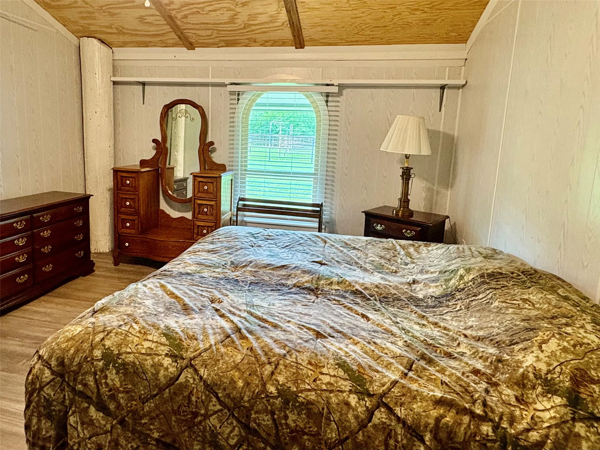 Single Family Residence For Sale in Hopkins County , 2212 County Road 4128, Cumby, Texas 75433, 2 Bedrooms, 1 Bathroom, Garage spaces, 1,394 Sqft, built in 2023, Price $775,000, mls#21272183, Real Estate Agent in Cumby, Homes For Sale in Hopkins county, Homes For Sale in Cumby, Realtor in Cumby Texas, Real Estate Brokerage Independent Realty Texas, Luminita Cordes Realtor