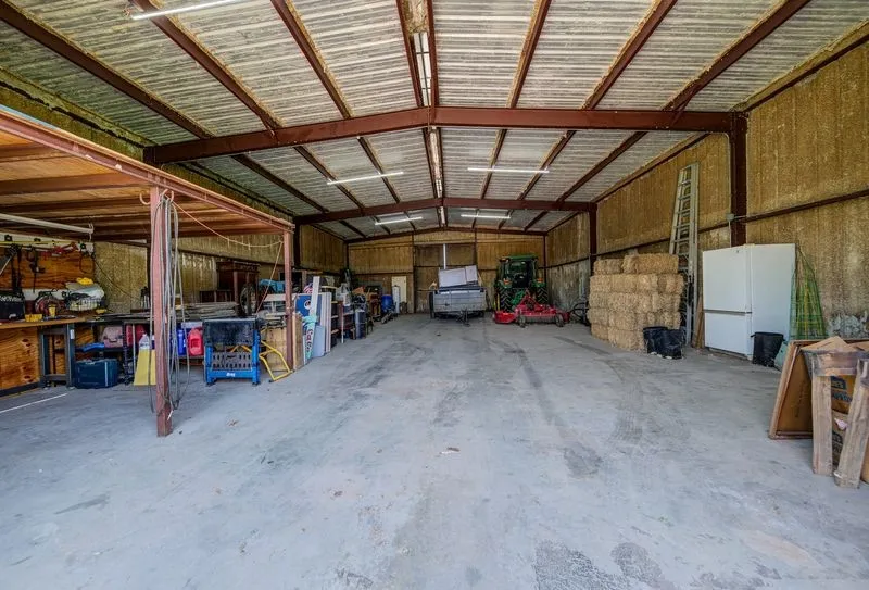 Farm For Sale in Wise County , 334 FM 2264, Decatur, Texas 76234, 4 Bedroom, 4 Bathroom, 2 Garage spaces, 3,702 Sqft, built in 1998, mls#21272825, Real Estate Agent in Decatur, Homes For Sale in Wise county, Homes For Sale in Decatur, Realtor in Decatur Texas, Real Estate Brokerage Independent Realty Texas, Luminita Cordes Realtor