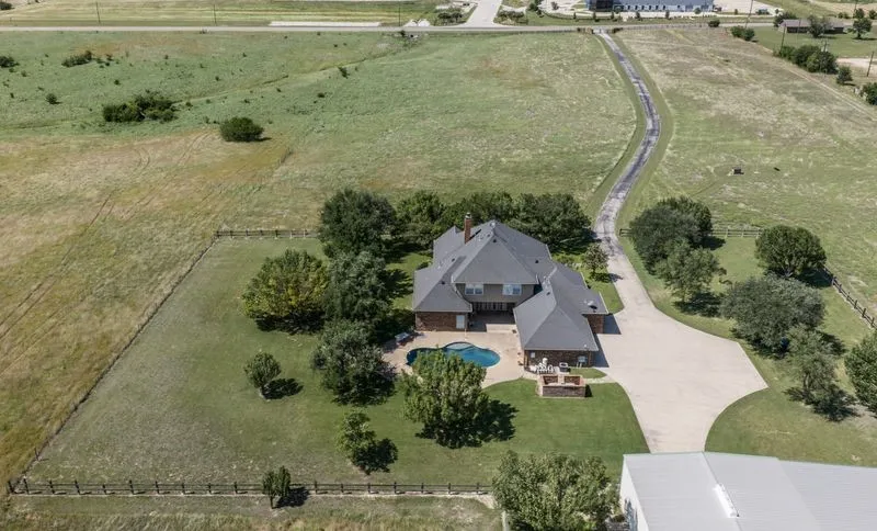 Farm For Sale in Wise County , 334 FM 2264, Decatur, Texas 76234, 4 Bedroom, 4 Bathroom, 2 Garage spaces, 3,702 Sqft, built in 1998, mls#21272825, Real Estate Agent in Decatur, Homes For Sale in Wise county, Homes For Sale in Decatur, Realtor in Decatur Texas, Real Estate Brokerage Independent Realty Texas, Luminita Cordes Realtor
