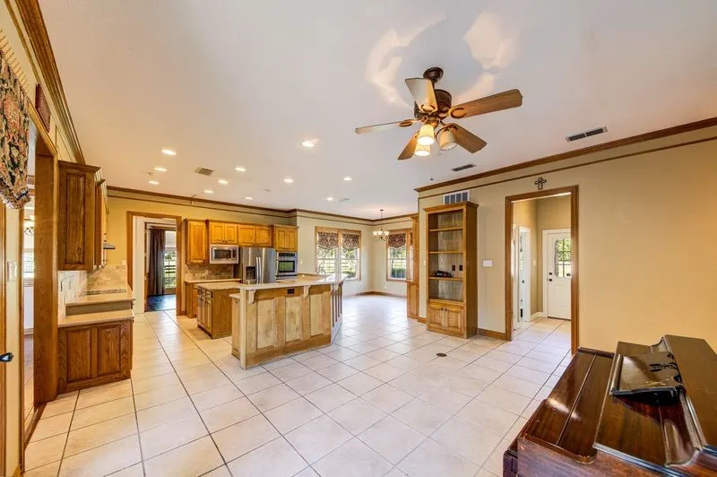 Farm For Sale in Wise County , 334 FM 2264, Decatur, Texas 76234, 4 Bedroom, 4 Bathroom, 2 Garage spaces, 3,702 Sqft, built in 1998, mls#21272825, Real Estate Agent in Decatur, Homes For Sale in Wise county, Homes For Sale in Decatur, Realtor in Decatur Texas, Real Estate Brokerage Independent Realty Texas, Luminita Cordes Realtor