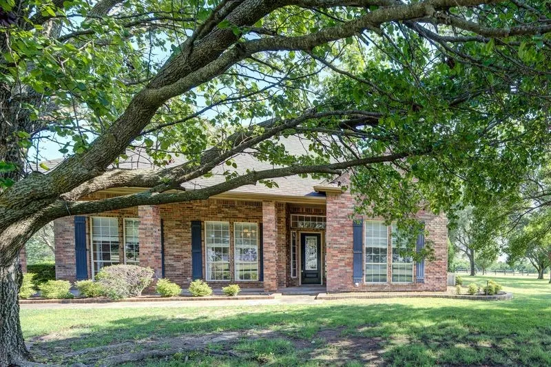Farm For Sale in Wise County , 334 FM 2264, Decatur, Texas 76234, 4 Bedroom, 4 Bathroom, 2 Garage spaces, 3,702 Sqft, built in 1998, mls#21272825, Real Estate Agent in Decatur, Homes For Sale in Wise county, Homes For Sale in Decatur, Realtor in Decatur Texas, Real Estate Brokerage Independent Realty Texas, Luminita Cordes Realtor