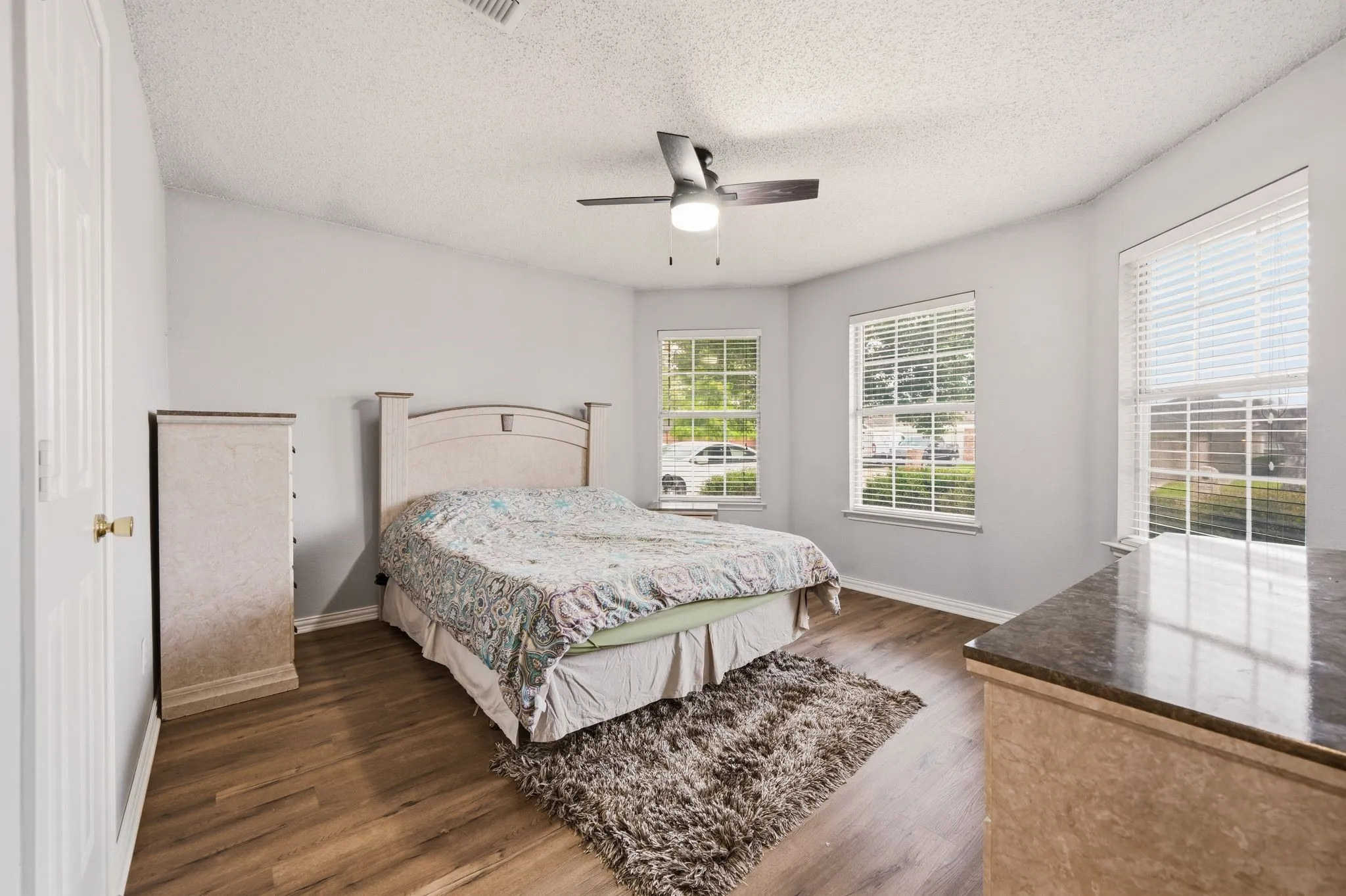 Single Family Residence For Sale in Kaufman County , 1131 Singletree Drive, Forney, Texas 75126, 3 Bedroom, 2 Bathroom, 2 Garage spaces, 1,612 Sqft, built in 2002, mls#21280860, Real Estate Agent in Forney, Homes For Sale in Kaufman county, Homes For Sale in Forney, Realtor in Forney Texas, Real Estate Brokerage Independent Realty Texas, Luminita Cordes Realtor