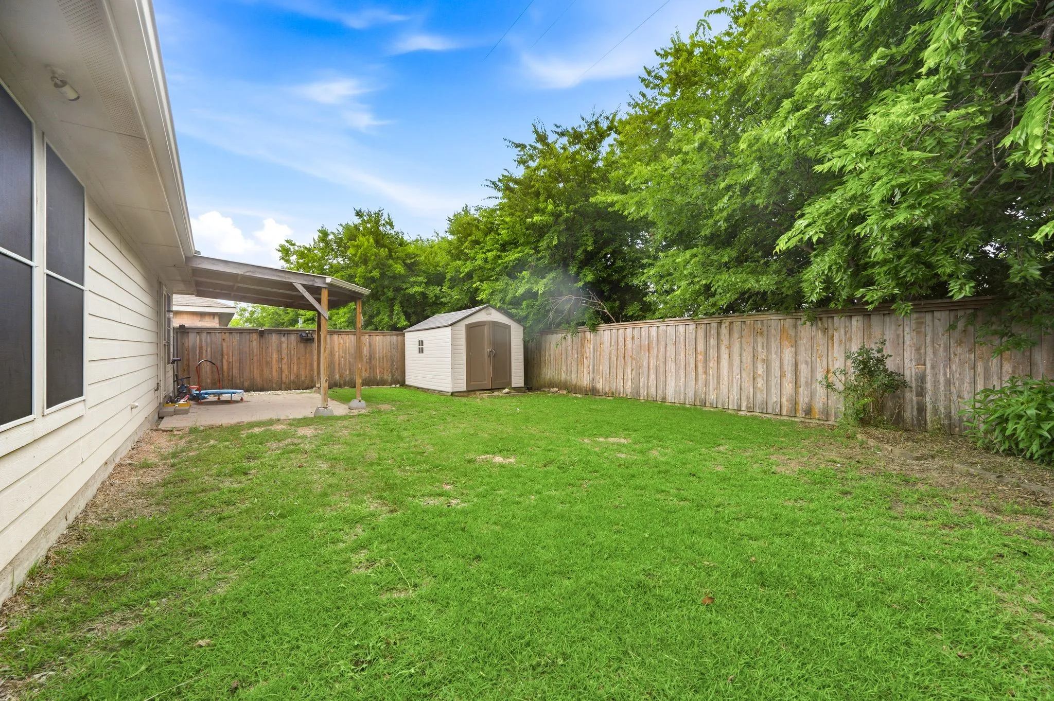 Single Family Residence For Sale in Kaufman County , 1131 Singletree Drive, Forney, Texas 75126, 3 Bedroom, 2 Bathroom, 2 Garage spaces, 1,612 Sqft, built in 2002, mls#21280860, Real Estate Agent in Forney, Homes For Sale in Kaufman county, Homes For Sale in Forney, Realtor in Forney Texas, Real Estate Brokerage Independent Realty Texas, Luminita Cordes Realtor