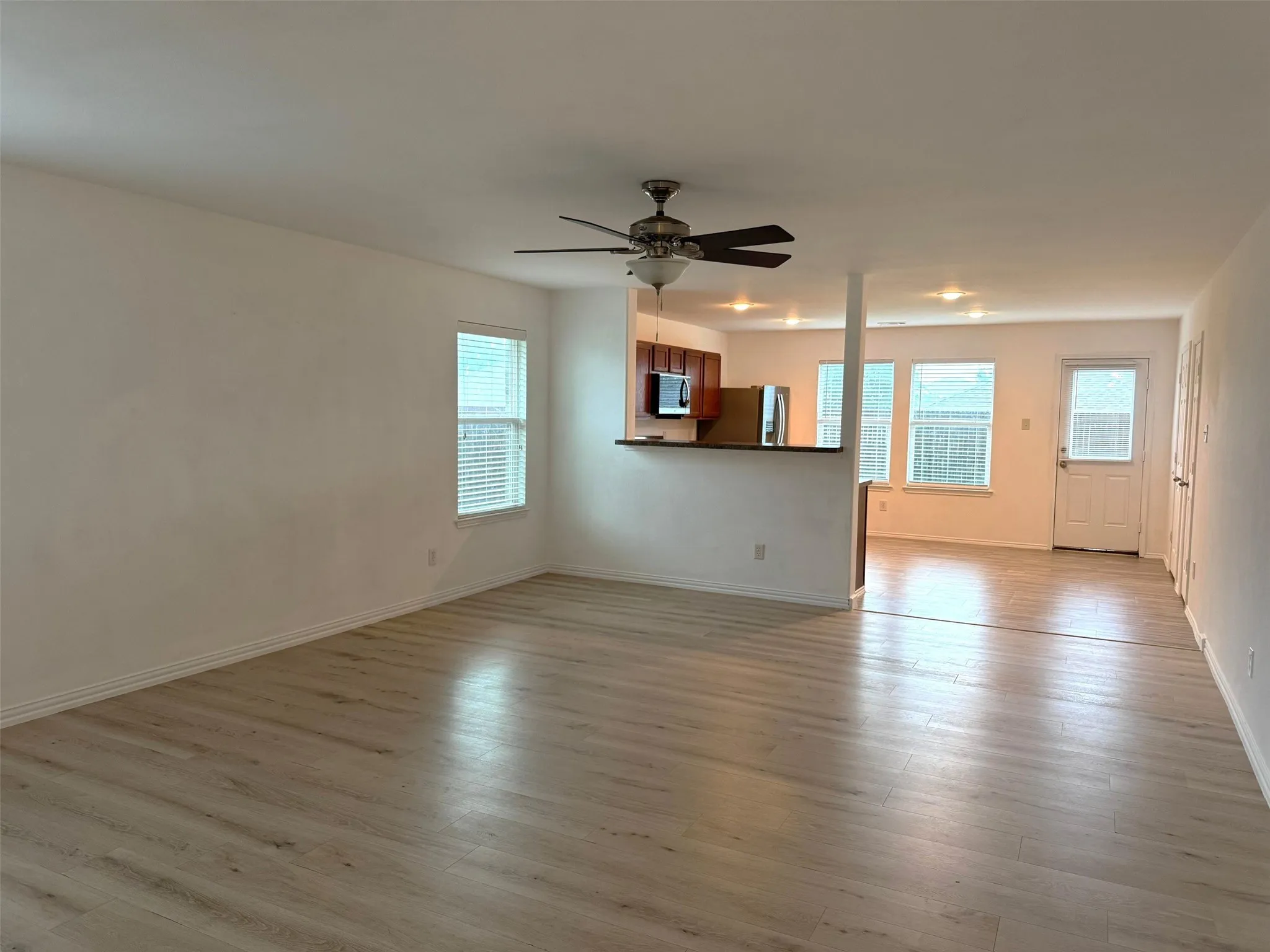 Single Family Residence For Sale in Rockwall County , 302 Azalea Drive, Fate, Texas 75087, 3 Bedrooms, 2 Bathrooms, 2 Garage spaces, 1,719 Sqft, built in 2009, Price $249,900, mls#21280599, Real Estate Agent in Fate, Homes For Sale in Rockwall county, Homes For Sale in Fate, Realtor in Fate Texas, Real Estate Brokerage Independent Realty Texas, Luminita Cordes Realtor