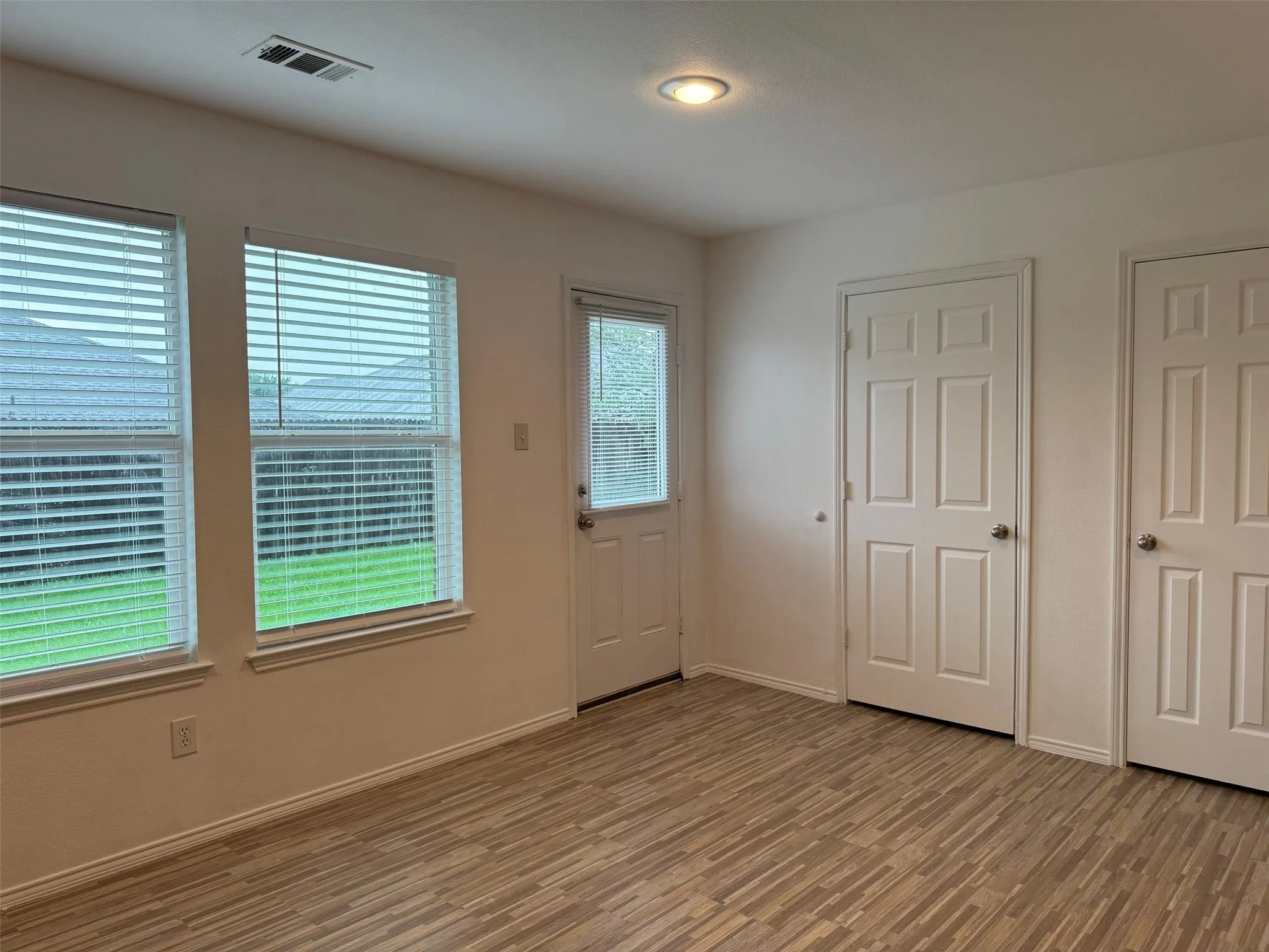 Single Family Residence For Sale in Rockwall County , 302 Azalea Drive, Fate, Texas 75087, 3 Bedrooms, 2 Bathrooms, 2 Garage spaces, 1,719 Sqft, built in 2009, Price $249,900, mls#21280599, Real Estate Agent in Fate, Homes For Sale in Rockwall county, Homes For Sale in Fate, Realtor in Fate Texas, Real Estate Brokerage Independent Realty Texas, Luminita Cordes Realtor