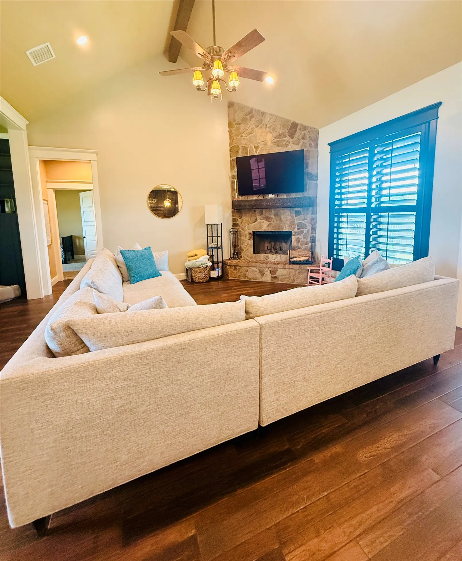 Single Family Residence For Sale in Hopkins County , 330 Koby Circle, Sulphur Springs, Texas 75482, 3 Bedroom, 2 Bathroom, 2 Garage spaces, 1,737 Sqft, built in 2020, mls#21277117, Real Estate Agent in Sulphur Springs, Homes For Sale in Hopkins county, Homes For Sale in Sulphur Springs, Realtor in Sulphur Springs Texas, Real Estate Brokerage Independent Realty Texas, Luminita Cordes Realtor