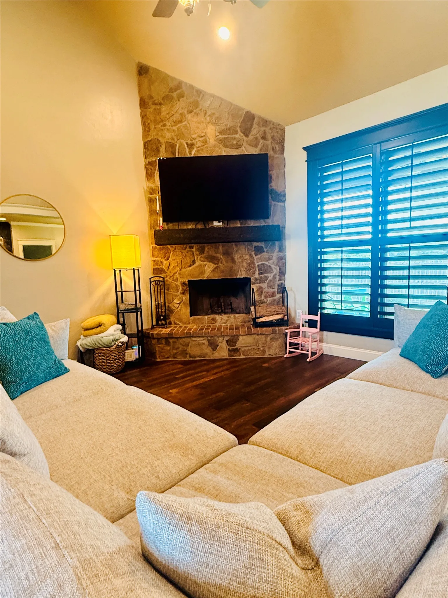 Single Family Residence For Sale in Hopkins County , 330 Koby Circle, Sulphur Springs, Texas 75482, 3 Bedroom, 2 Bathroom, 2 Garage spaces, 1,737 Sqft, built in 2020, mls#21277117, Real Estate Agent in Sulphur Springs, Homes For Sale in Hopkins county, Homes For Sale in Sulphur Springs, Realtor in Sulphur Springs Texas, Real Estate Brokerage Independent Realty Texas, Luminita Cordes Realtor