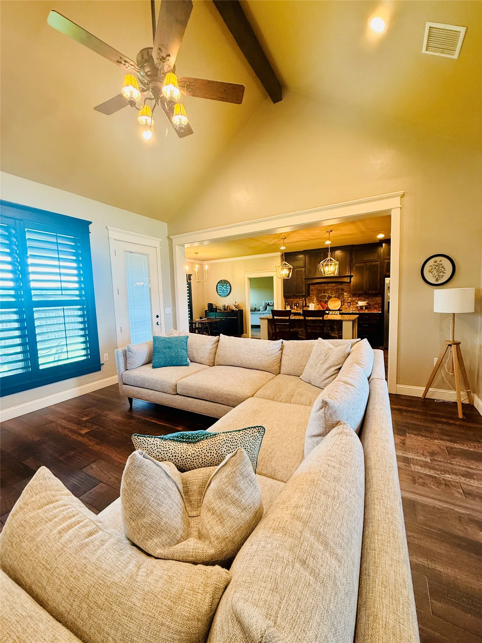 Single Family Residence For Sale in Hopkins County , 330 Koby Circle, Sulphur Springs, Texas 75482, 3 Bedroom, 2 Bathroom, 2 Garage spaces, 1,737 Sqft, built in 2020, mls#21277117, Real Estate Agent in Sulphur Springs, Homes For Sale in Hopkins county, Homes For Sale in Sulphur Springs, Realtor in Sulphur Springs Texas, Real Estate Brokerage Independent Realty Texas, Luminita Cordes Realtor