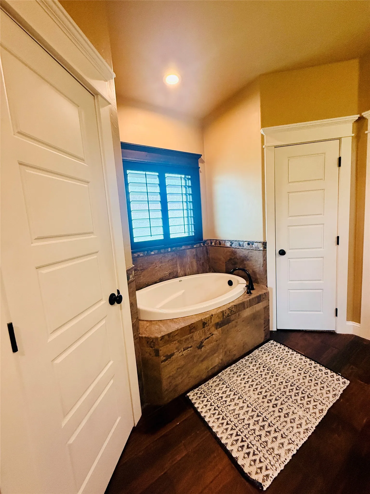 Single Family Residence For Sale in Hopkins County , 330 Koby Circle, Sulphur Springs, Texas 75482, 3 Bedroom, 2 Bathroom, 2 Garage spaces, 1,737 Sqft, built in 2020, mls#21277117, Real Estate Agent in Sulphur Springs, Homes For Sale in Hopkins county, Homes For Sale in Sulphur Springs, Realtor in Sulphur Springs Texas, Real Estate Brokerage Independent Realty Texas, Luminita Cordes Realtor