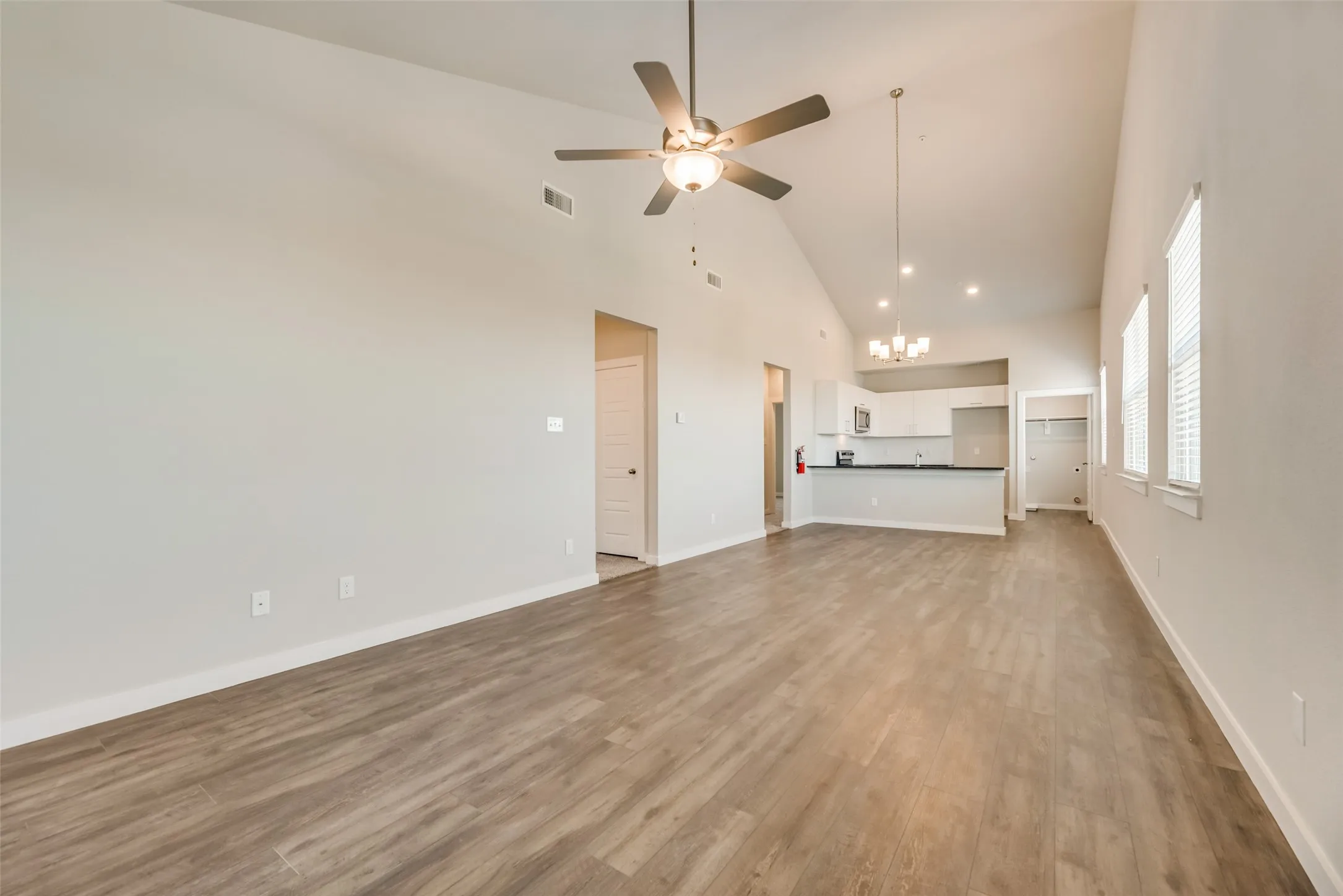 Apartment For Rent in Ellis County , 663 Wheatfield Drive, Venus, Texas 76084, 2 Bedroom, 2 Bathroom, 1 Garage spaces, 1,274 Sqft, built in 2023, mls#21280887, Real Estate Agent in Venus, Homes For Rent in Ellis county, Homes For Rent in Venus, Realtor in Venus Texas, Real Estate Brokerage Independent Realty Texas, Luminita Cordes Realtor