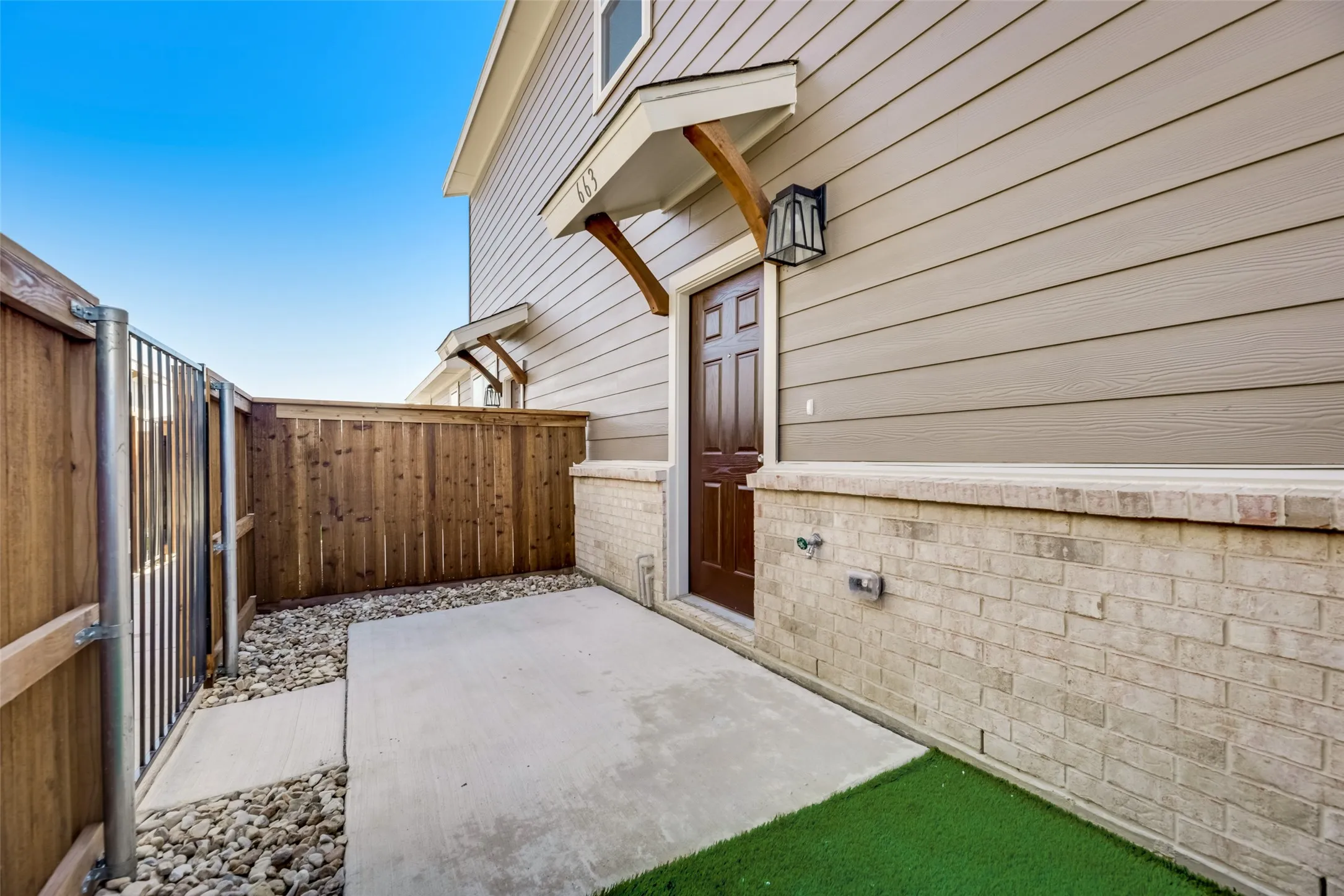 Apartment For Rent in Ellis County , 663 Wheatfield Drive, Venus, Texas 76084, 2 Bedroom, 2 Bathroom, 1 Garage spaces, 1,274 Sqft, built in 2023, mls#21280887, Real Estate Agent in Venus, Homes For Rent in Ellis county, Homes For Rent in Venus, Realtor in Venus Texas, Real Estate Brokerage Independent Realty Texas, Luminita Cordes Realtor