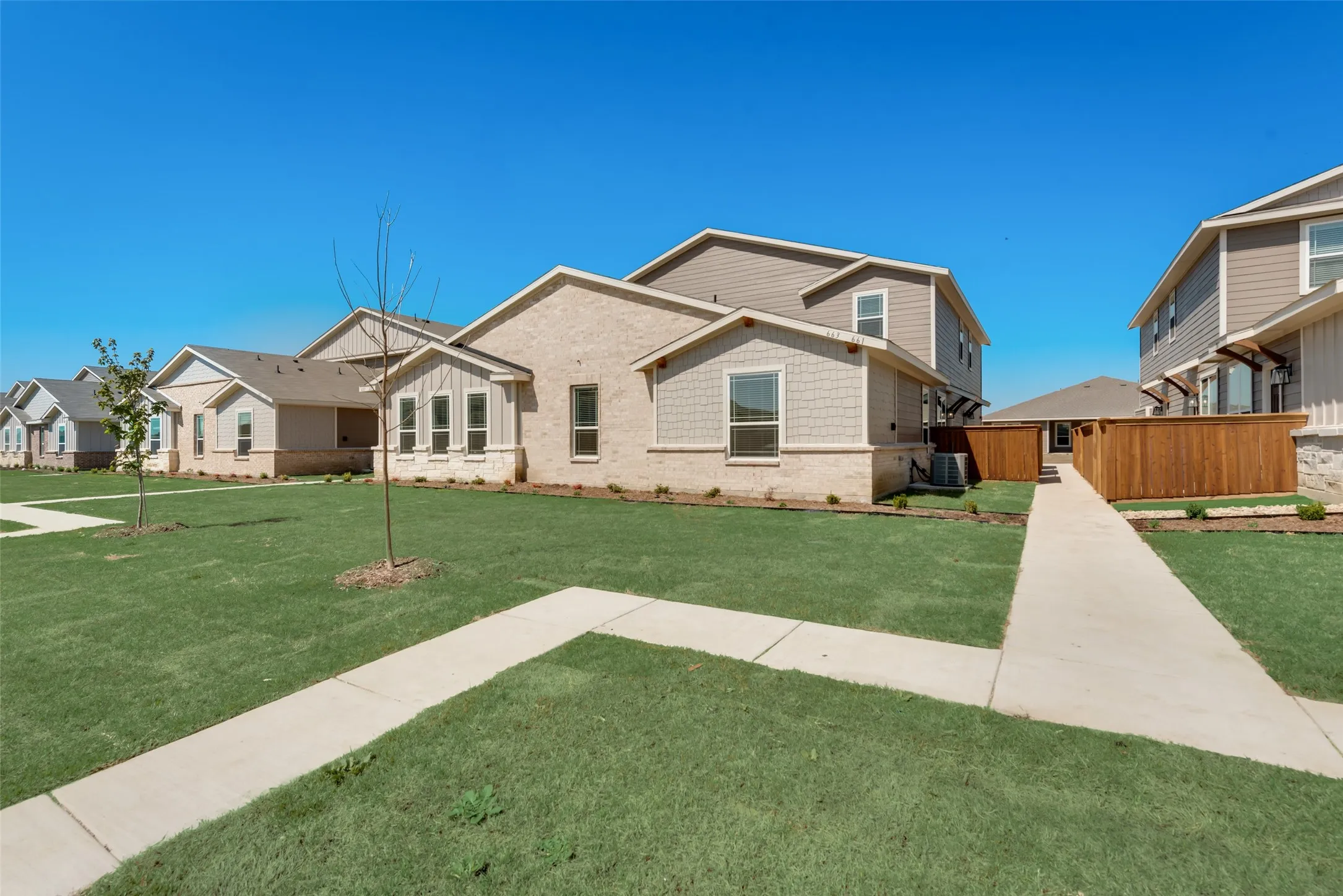 Apartment For Rent in Ellis County , 663 Wheatfield Drive, Venus, Texas 76084, 2 Bedroom, 2 Bathroom, 1 Garage spaces, 1,274 Sqft, built in 2023, mls#21280887, Real Estate Agent in Venus, Homes For Rent in Ellis county, Homes For Rent in Venus, Realtor in Venus Texas, Real Estate Brokerage Independent Realty Texas, Luminita Cordes Realtor