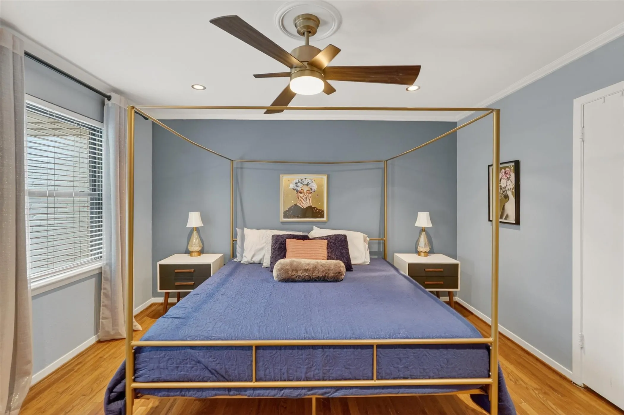 Condominium For Sale in Dallas County , 4926 Lahoma Street, Dallas, Texas 75235, 2 Bedroom, 2 Bathroom, Garage spaces, 993 Sqft, built in 1954, mls#21280872, Real Estate Agent in Dallas, Homes For Sale in Dallas county, Homes For Sale in Dallas, Realtor in Dallas Texas, Real Estate Brokerage Independent Realty Texas, Luminita Cordes Realtor