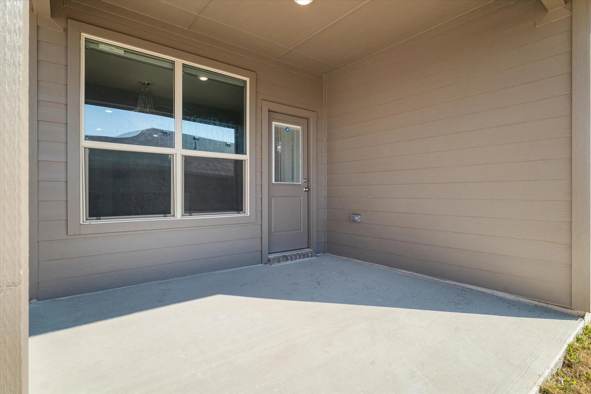 Single Family Residence For Sale in Tarrant County , 413 drowsy water Trail, Fort Worth, Texas 76131, 4 Bedroom, 2 Bathroom, 2 Garage spaces, 1,773 Sqft, built in 2022, mls#21280539, Real Estate Agent in Fort Worth, Homes For Sale in Tarrant county, Homes For Sale in Fort Worth, Realtor in Fort Worth Texas, Real Estate Brokerage Independent Realty Texas, Luminita Cordes Realtor