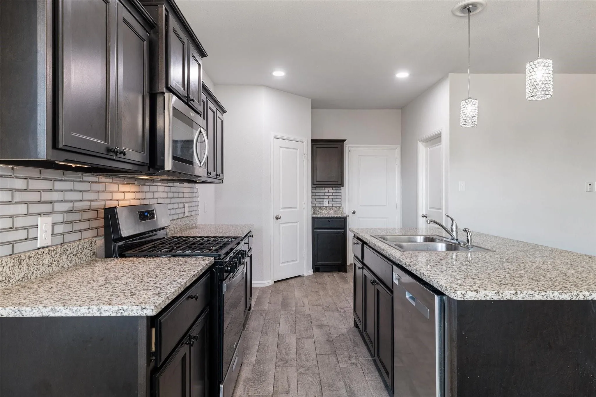 Single Family Residence For Sale in Tarrant County , 413 drowsy water Trail, Fort Worth, Texas 76131, 4 Bedroom, 2 Bathroom, 2 Garage spaces, 1,773 Sqft, built in 2022, mls#21280539, Real Estate Agent in Fort Worth, Homes For Sale in Tarrant county, Homes For Sale in Fort Worth, Realtor in Fort Worth Texas, Real Estate Brokerage Independent Realty Texas, Luminita Cordes Realtor