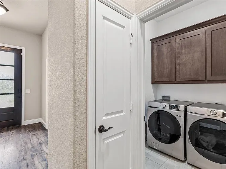 Single Family Residence For Rent in Denton County , 905 Sedona Street, Little Elm, Texas 75068, 4 Bedrooms, 3 Bathrooms, 2 Garage spaces, 2,456 Sqft, built in 2023, Price $3,100, mls#21280757, Real Estate Agent in Little Elm, Homes For Rent in Denton county, Homes For Rent in Little Elm, Realtor in Little Elm Texas, Real Estate Brokerage Independent Realty Texas, Luminita Cordes Realtor