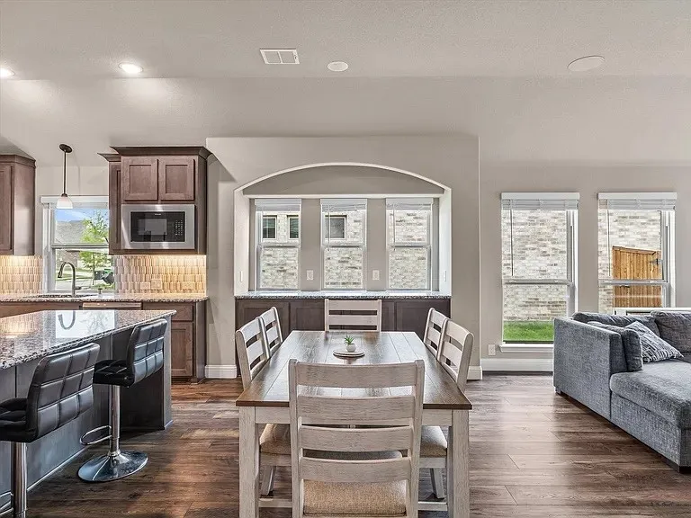 Single Family Residence For Rent in Denton County , 905 Sedona Street, Little Elm, Texas 75068, 4 Bedrooms, 3 Bathrooms, 2 Garage spaces, 2,456 Sqft, built in 2023, Price $3,100, mls#21280757, Real Estate Agent in Little Elm, Homes For Rent in Denton county, Homes For Rent in Little Elm, Realtor in Little Elm Texas, Real Estate Brokerage Independent Realty Texas, Luminita Cordes Realtor