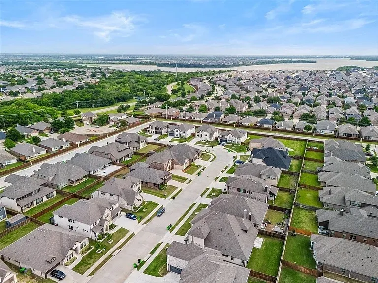 Single Family Residence For Rent in Denton County , 905 Sedona Street, Little Elm, Texas 75068, 4 Bedrooms, 3 Bathrooms, 2 Garage spaces, 2,456 Sqft, built in 2023, Price $3,100, mls#21280757, Real Estate Agent in Little Elm, Homes For Rent in Denton county, Homes For Rent in Little Elm, Realtor in Little Elm Texas, Real Estate Brokerage Independent Realty Texas, Luminita Cordes Realtor