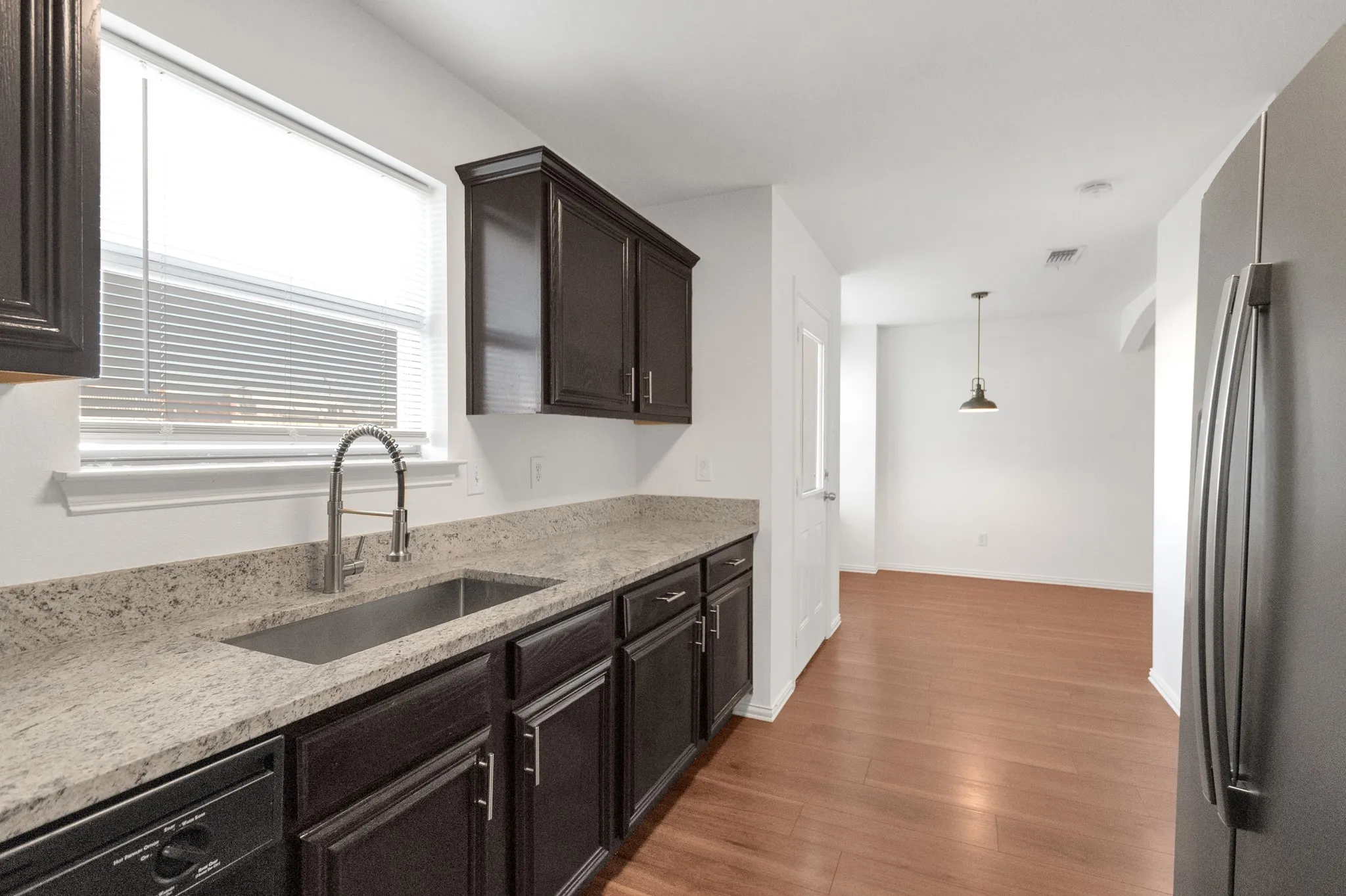 Single Family Residence For Rent in Denton County , 229 Irick Court, Aubrey, Texas 76227, 3 Bedroom, 3 Bathroom, 2 Garage spaces, 1,346 Sqft, built in 2008, mls#21280695, Real Estate Agent in Aubrey, Homes For Rent in Denton county, Homes For Rent in Aubrey, Realtor in Aubrey Texas, Real Estate Brokerage Independent Realty Texas, Luminita Cordes Realtor