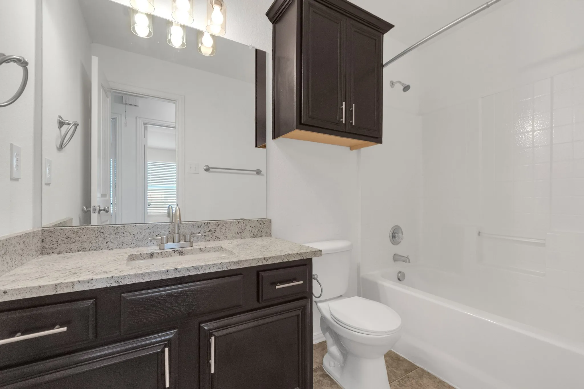 Single Family Residence For Rent in Denton County , 229 Irick Court, Aubrey, Texas 76227, 3 Bedroom, 3 Bathroom, 2 Garage spaces, 1,346 Sqft, built in 2008, mls#21280695, Real Estate Agent in Aubrey, Homes For Rent in Denton county, Homes For Rent in Aubrey, Realtor in Aubrey Texas, Real Estate Brokerage Independent Realty Texas, Luminita Cordes Realtor