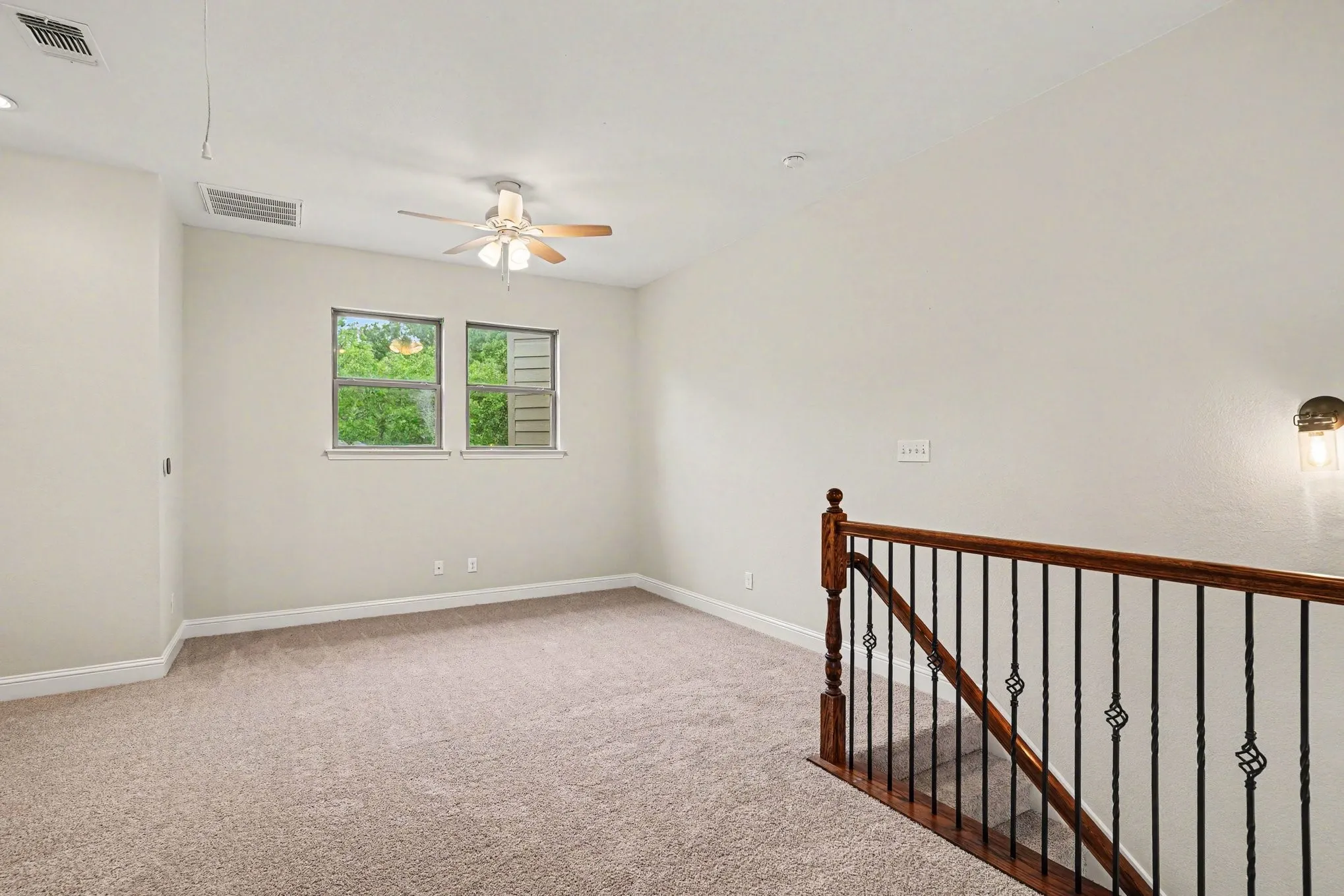 Single Family Residence For Sale in Somervell County , 2190 County Road 2027, Glen Rose, Texas 76043, 2 Bedroom, 2 Bathroom, 2 Garage spaces, 2,193 Sqft, built in 2015, mls#21280966, Real Estate Agent in Glen Rose, Homes For Sale in Somervell county, Homes For Sale in Glen Rose, Realtor in Glen Rose Texas, Real Estate Brokerage Independent Realty Texas, Luminita Cordes Realtor