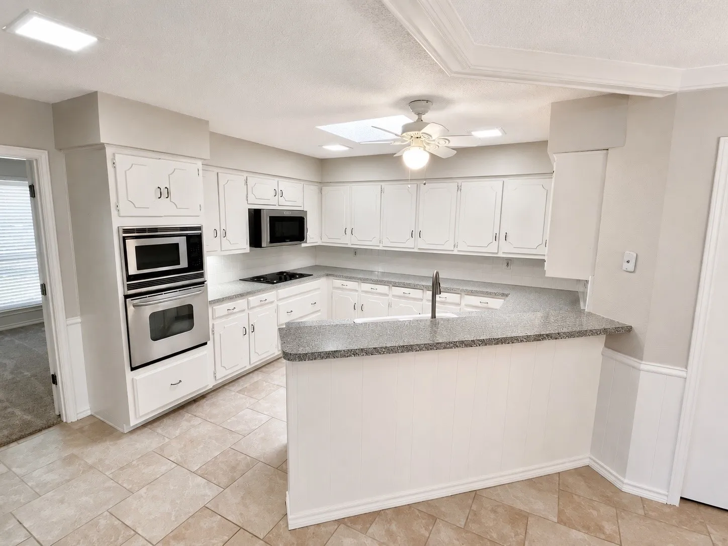 Single Family Residence For Sale in Dallas County , 909 Hillsdale Drive, Richardson, Texas 75081, 4 Bedroom, 2 Bathroom, 2 Garage spaces, 2,112 Sqft, built in 1974, mls#21280975, Real Estate Agent in Richardson, Homes For Sale in Dallas county, Homes For Sale in Richardson, Realtor in Richardson Texas, Real Estate Brokerage Independent Realty Texas, Luminita Cordes Realtor